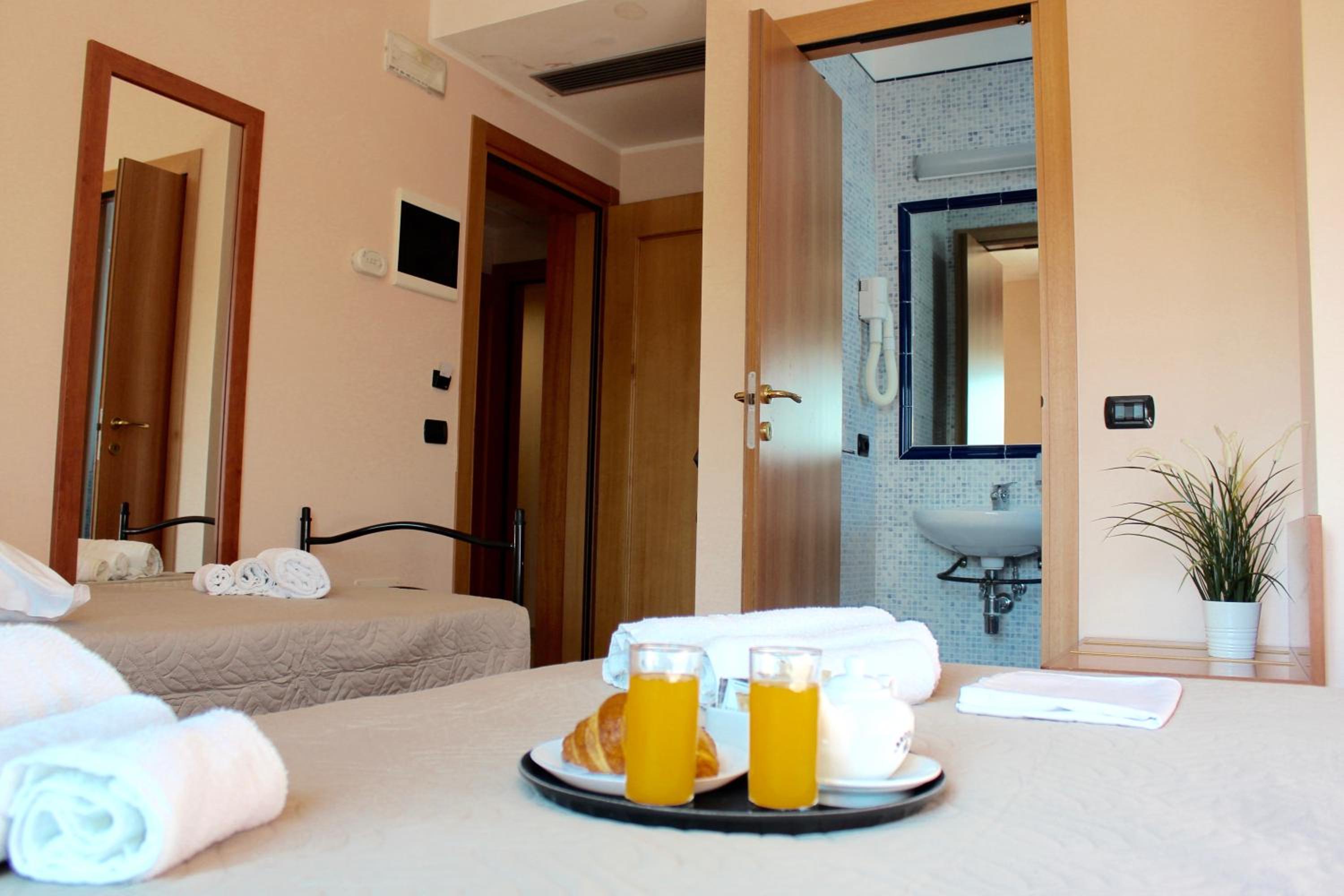 Triple Room - Photo 3