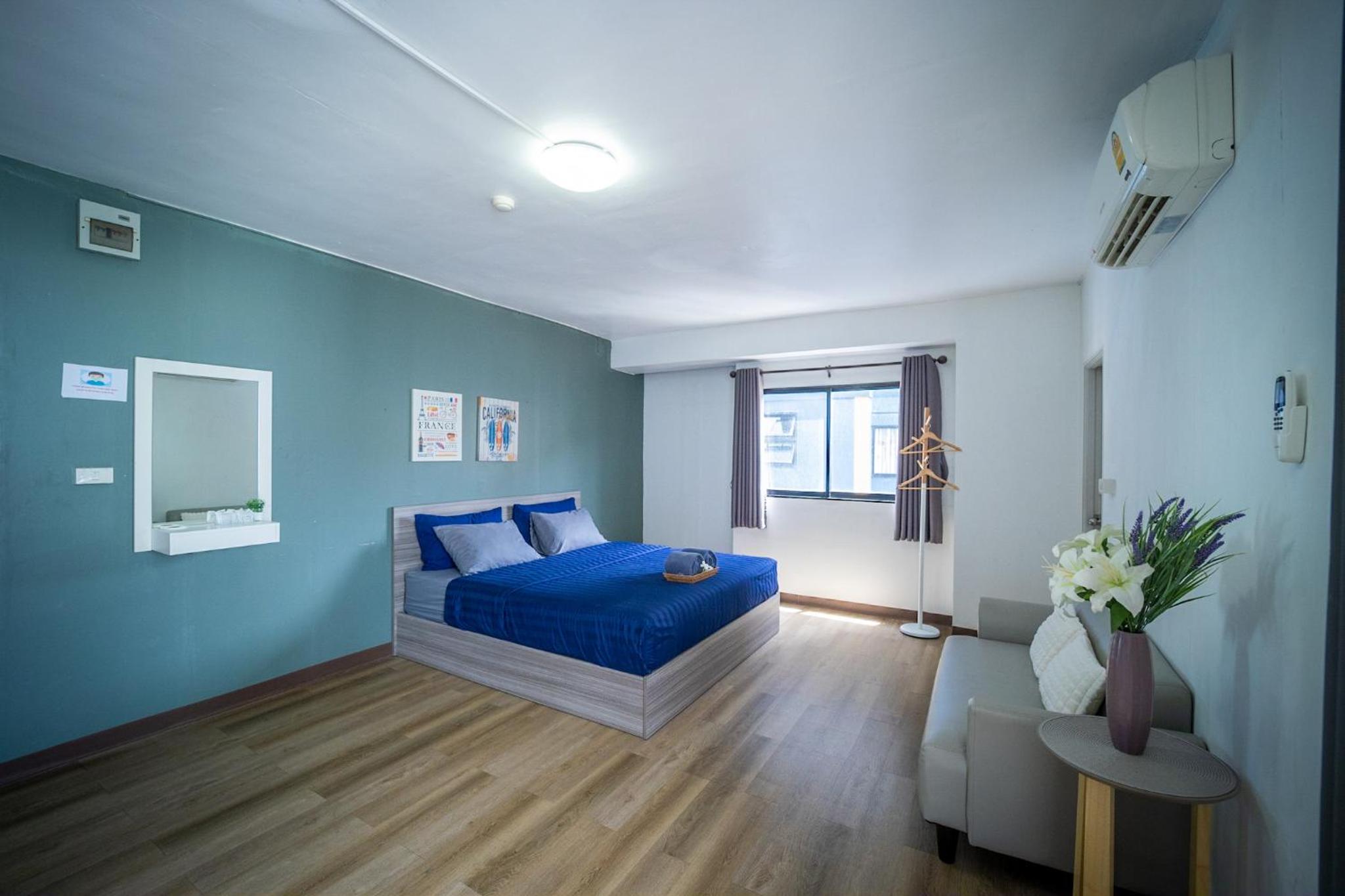 Deluxe Double Room - Photo 8