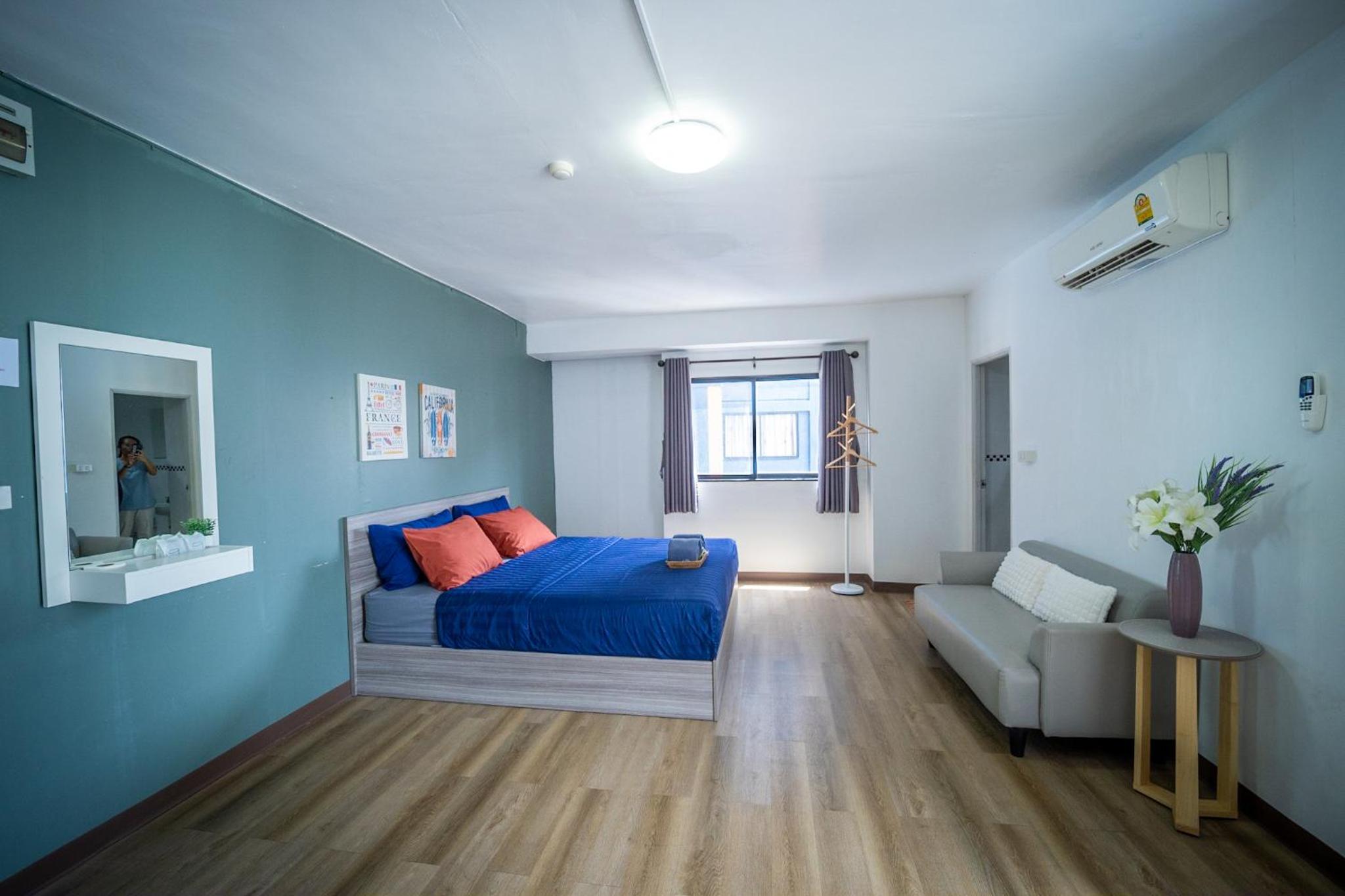 Deluxe Double Room - Photo 12
