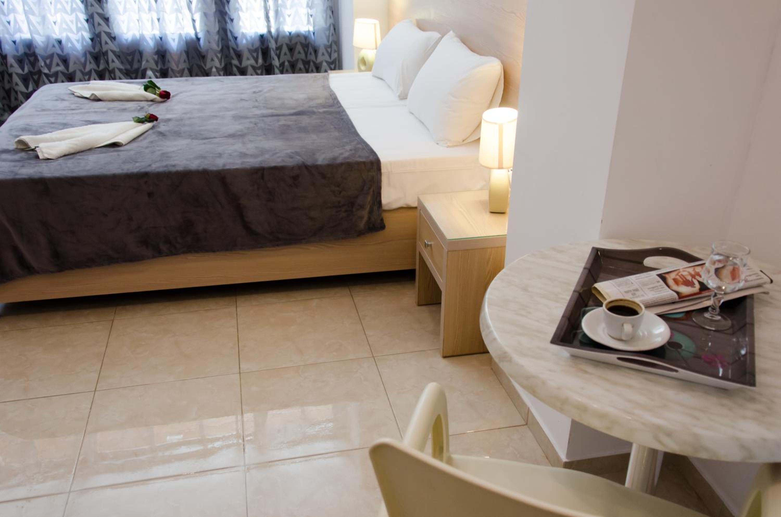 Studio Ground Floor (2-3 Adults)  photo 2