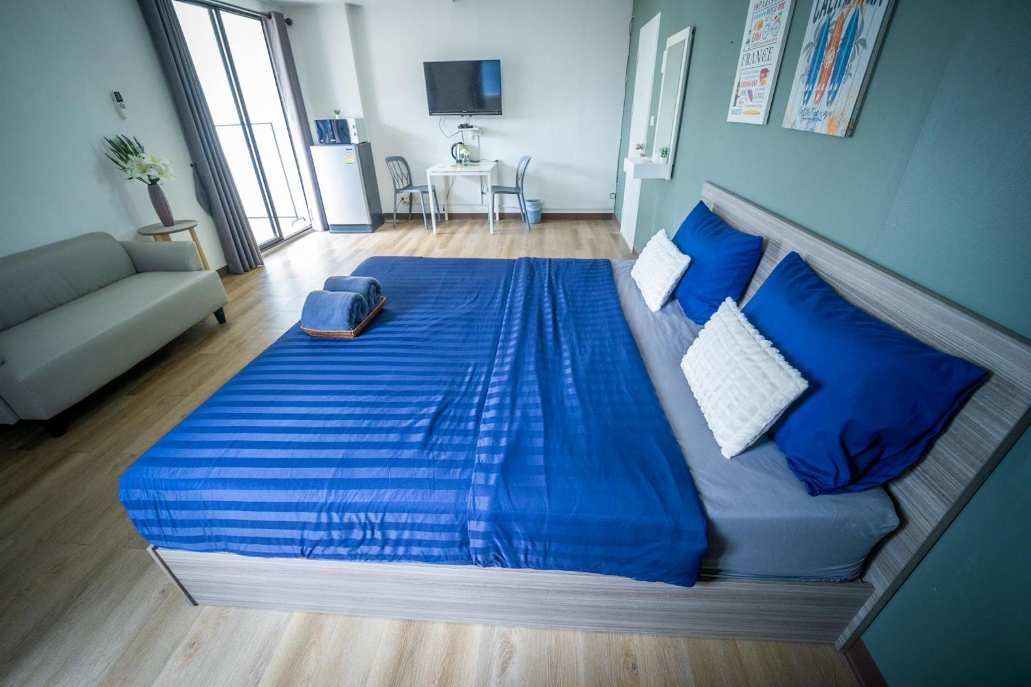 Deluxe Double Room - Photo 16