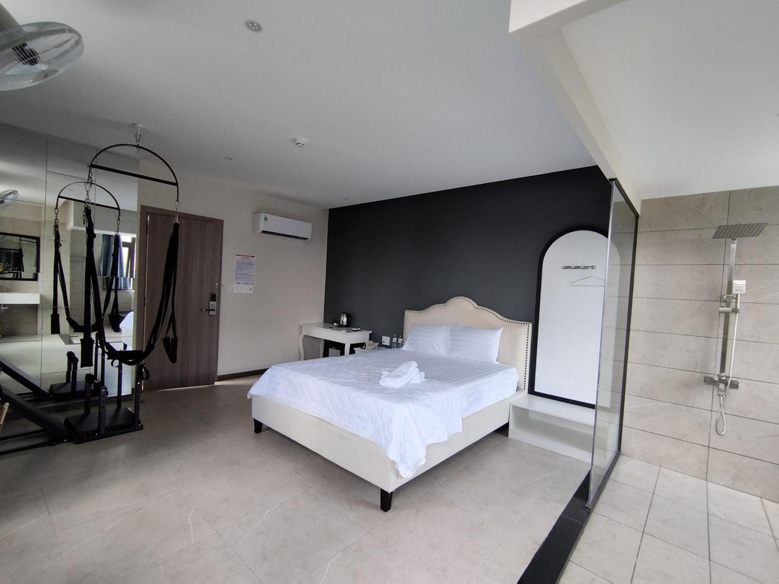 Queen Room with Spa Bath photo 1