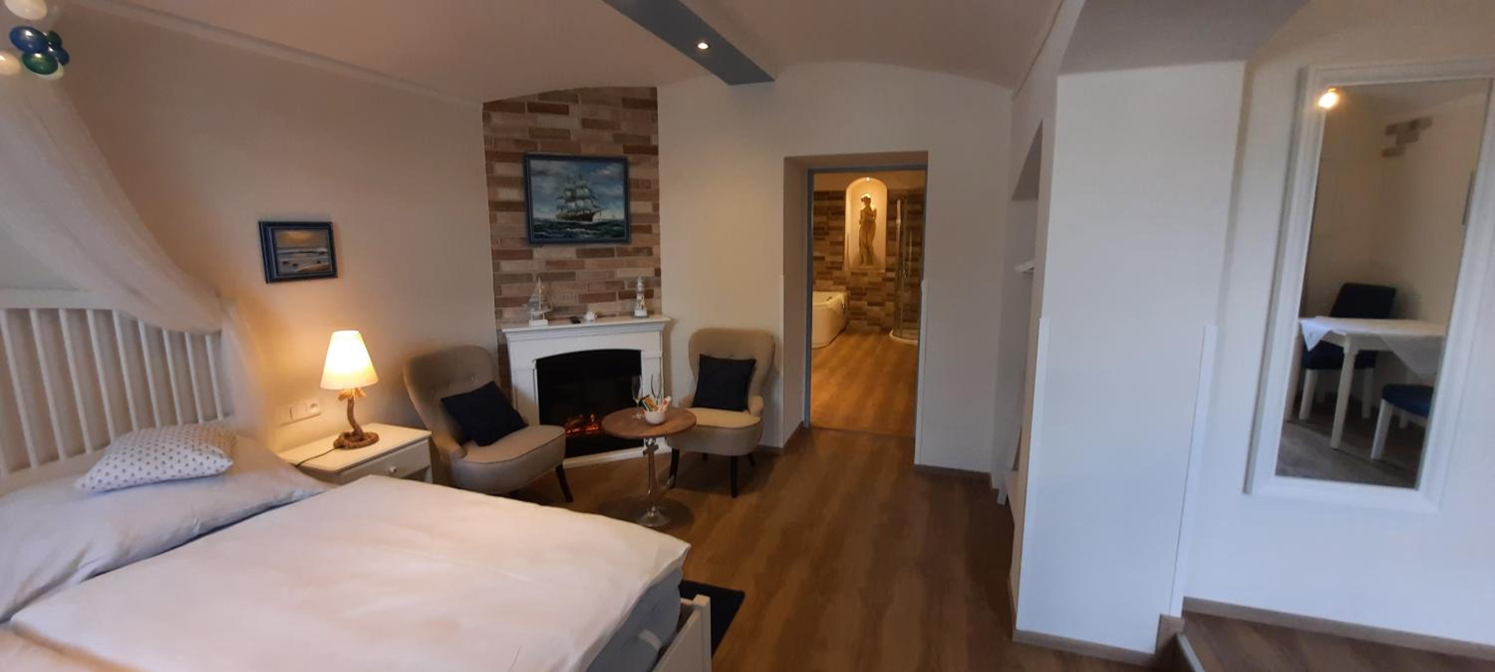 King Suite with Spa Bath