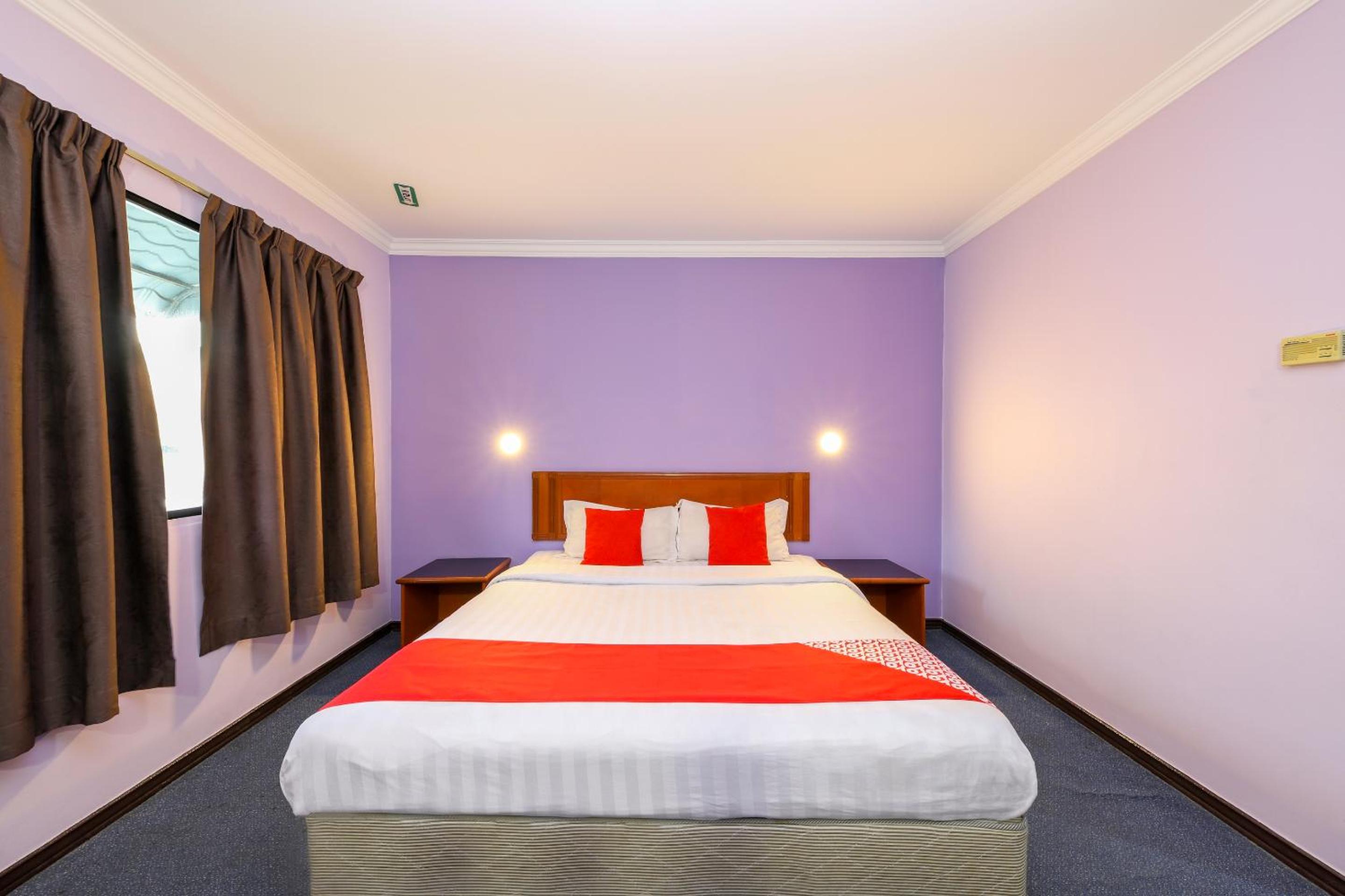 Deluxe King Room photo 3