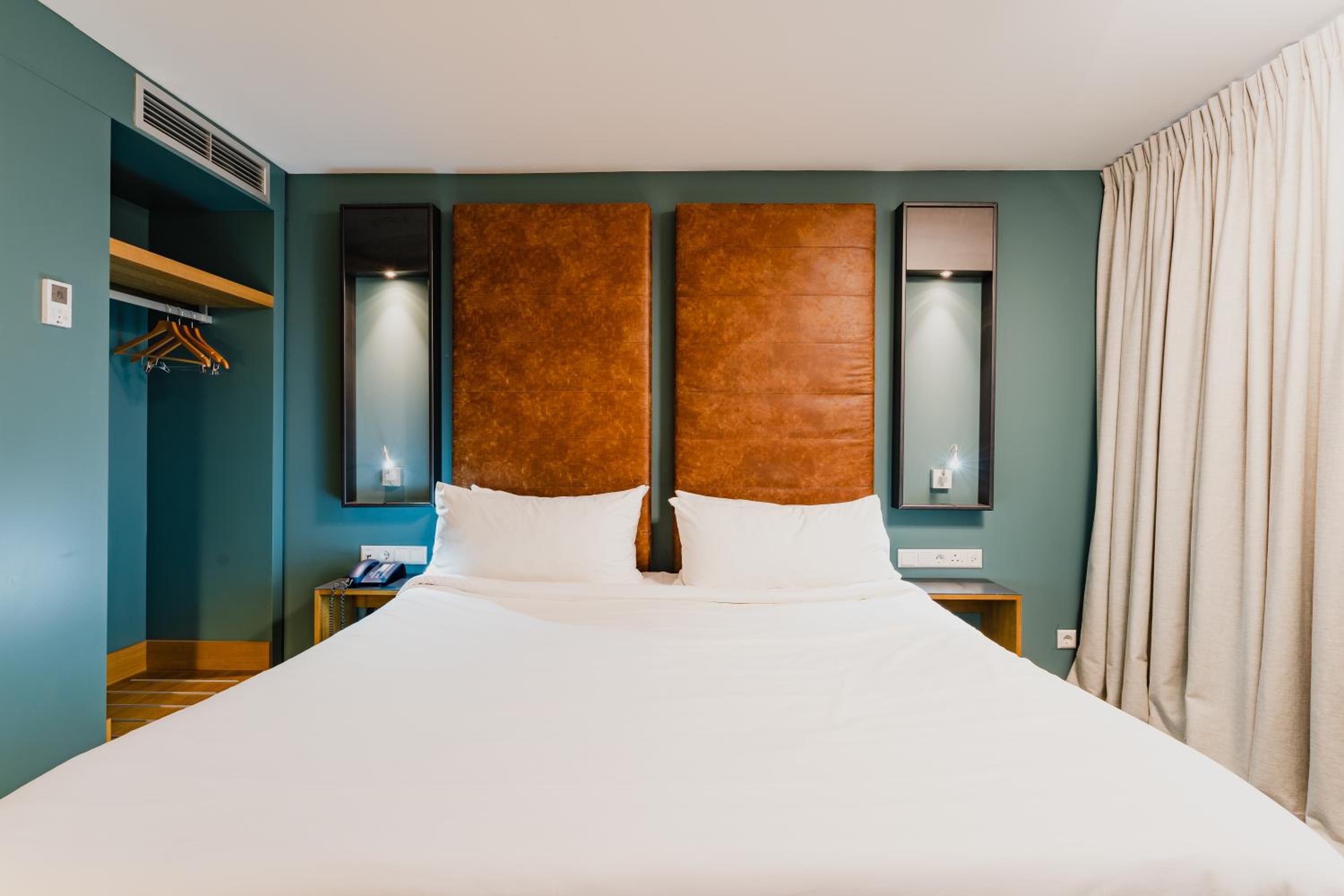 Indoor Double or Twin Room (Atrium view)
