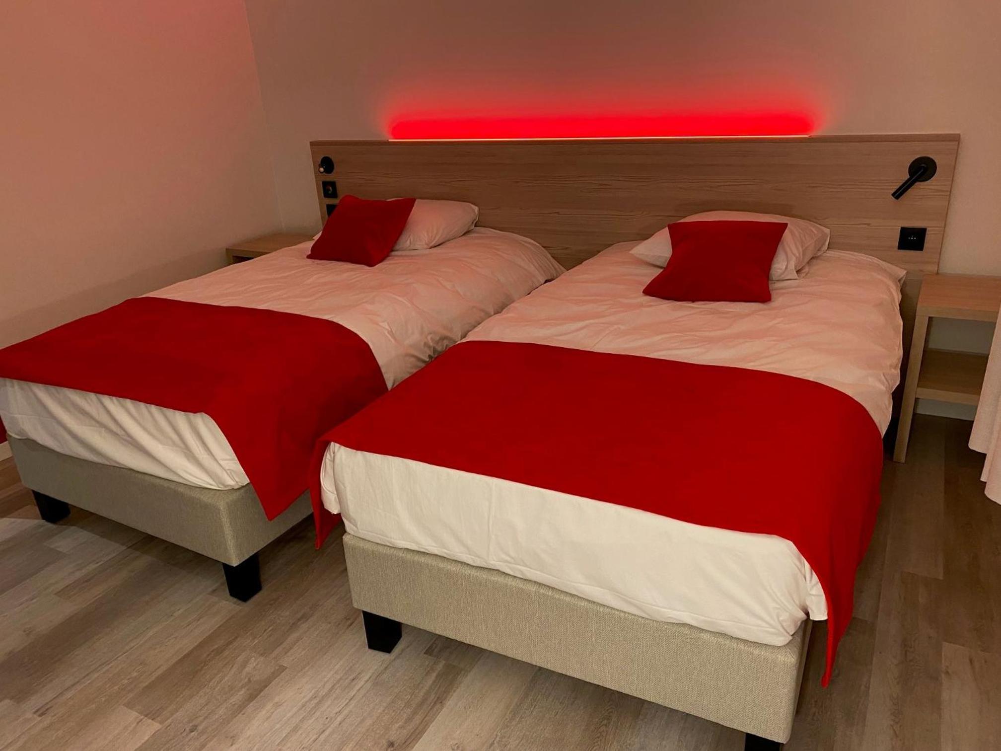 Single Room photo 2
