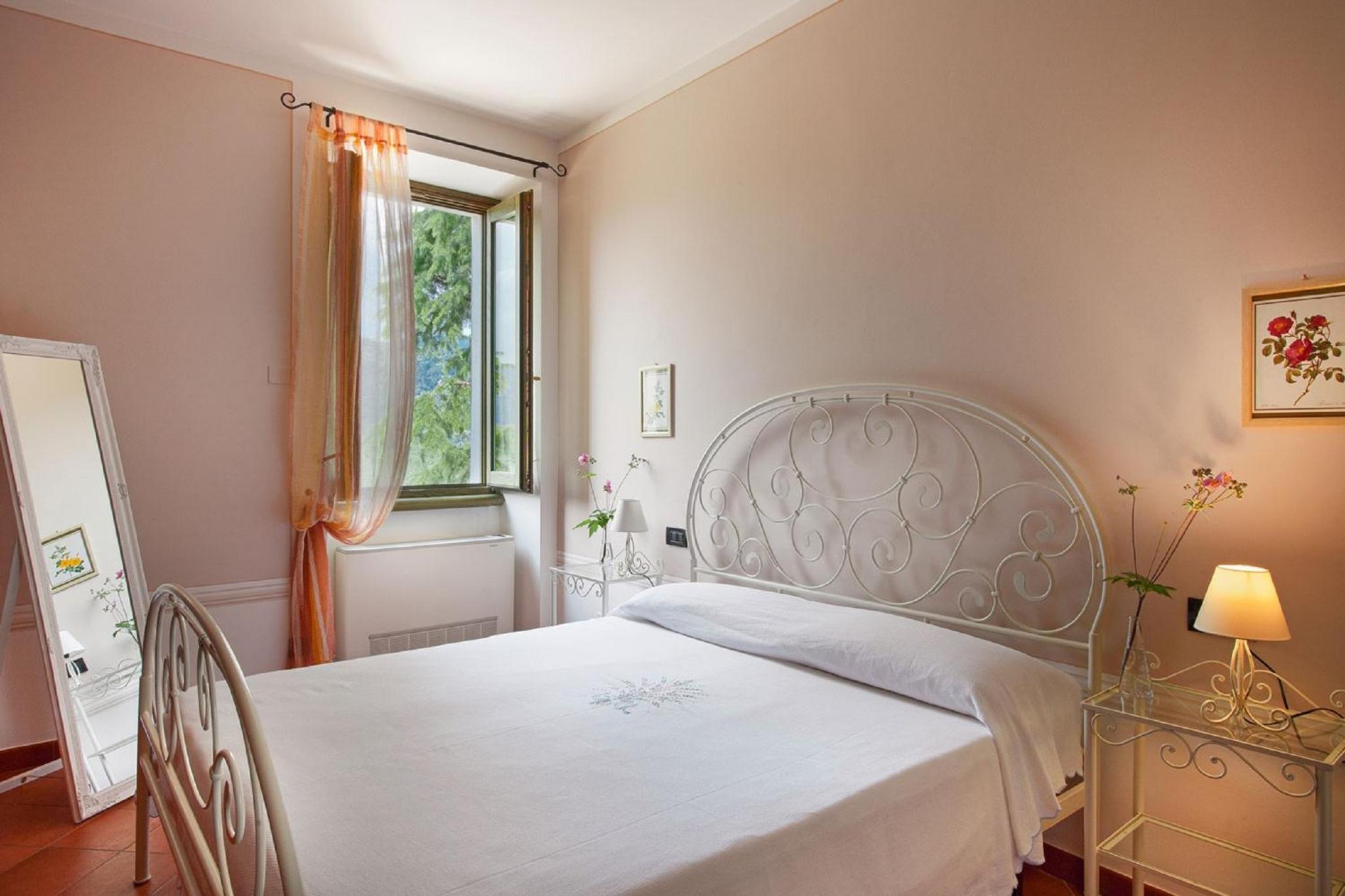  One-bedroom Apartment with Terrace and Pool View photo 2