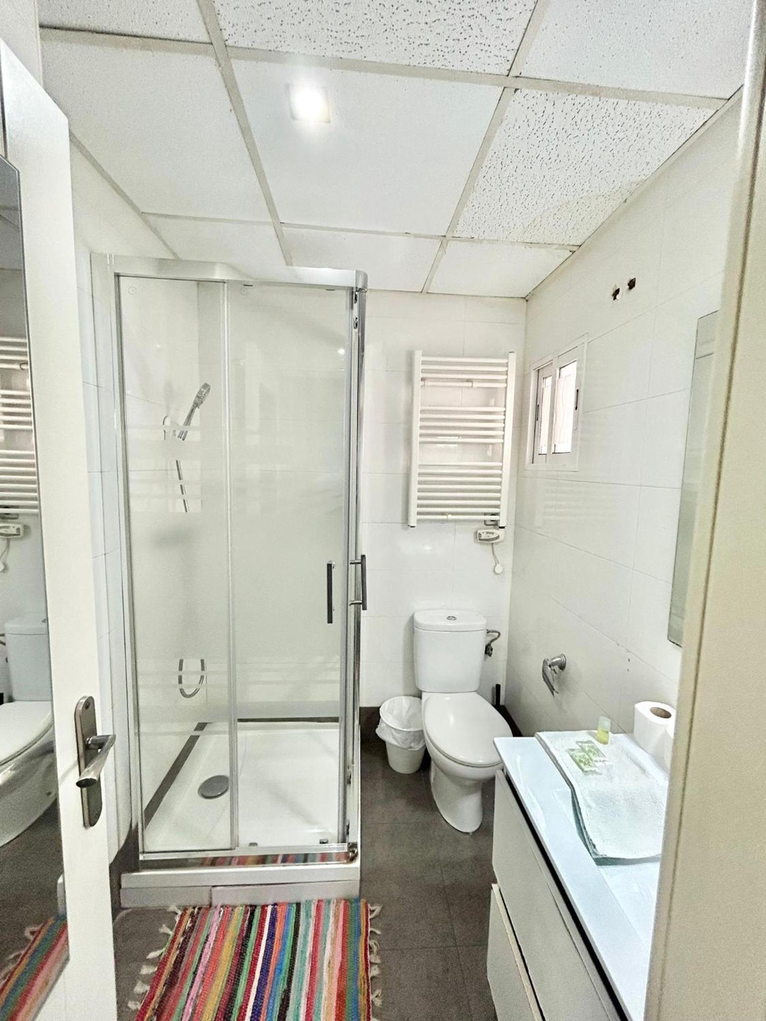 One-Bedroom Apartment - Photo 5