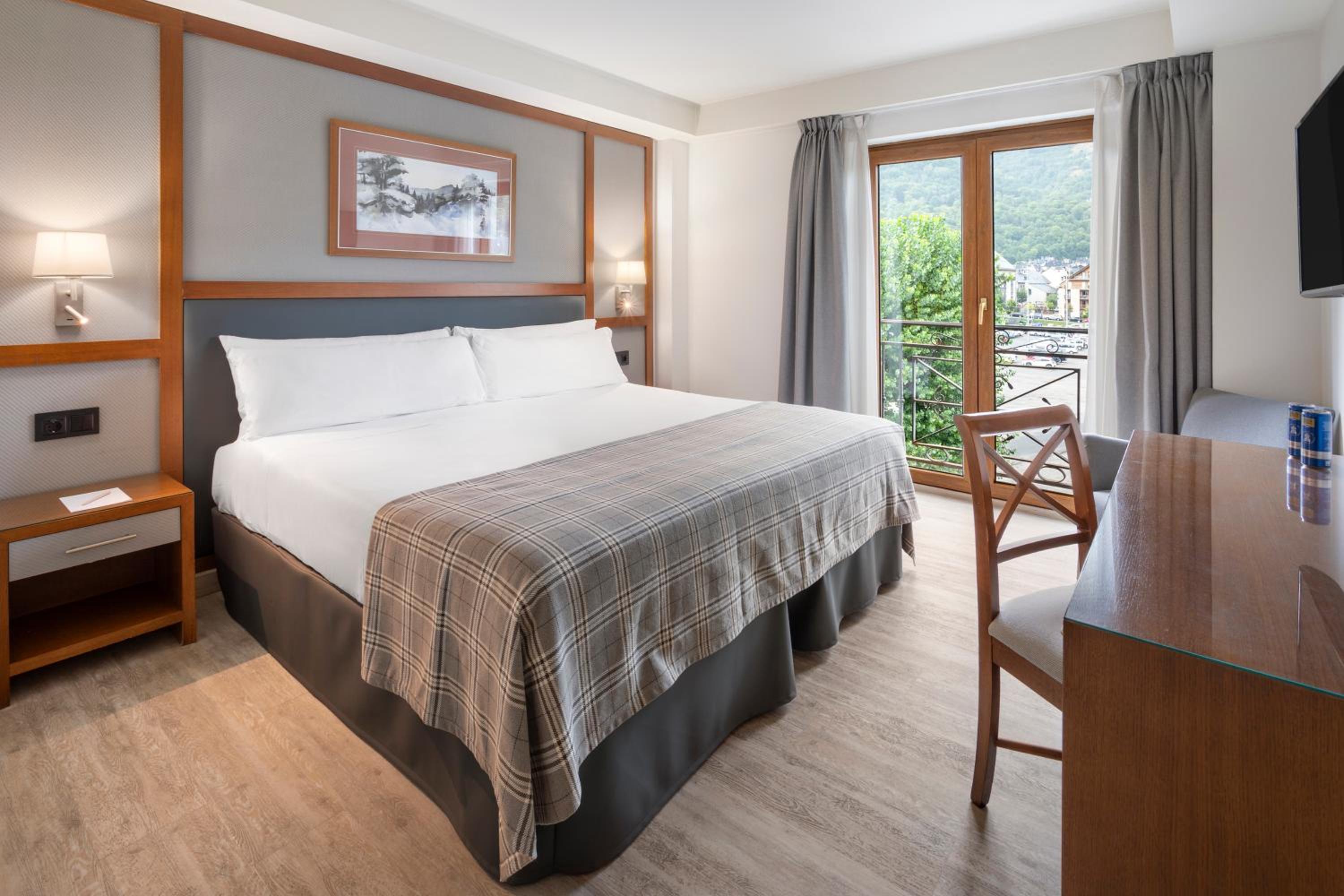 Standard Room - Photo 1