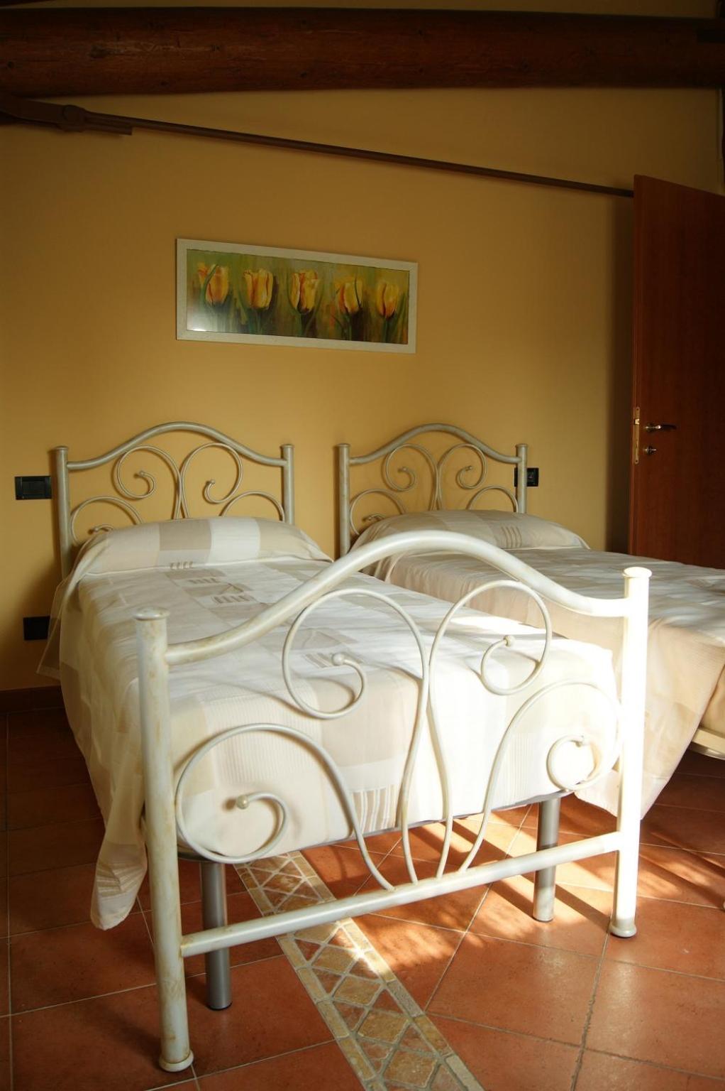 Two-Bedroom Apartment with Lake View photo 3