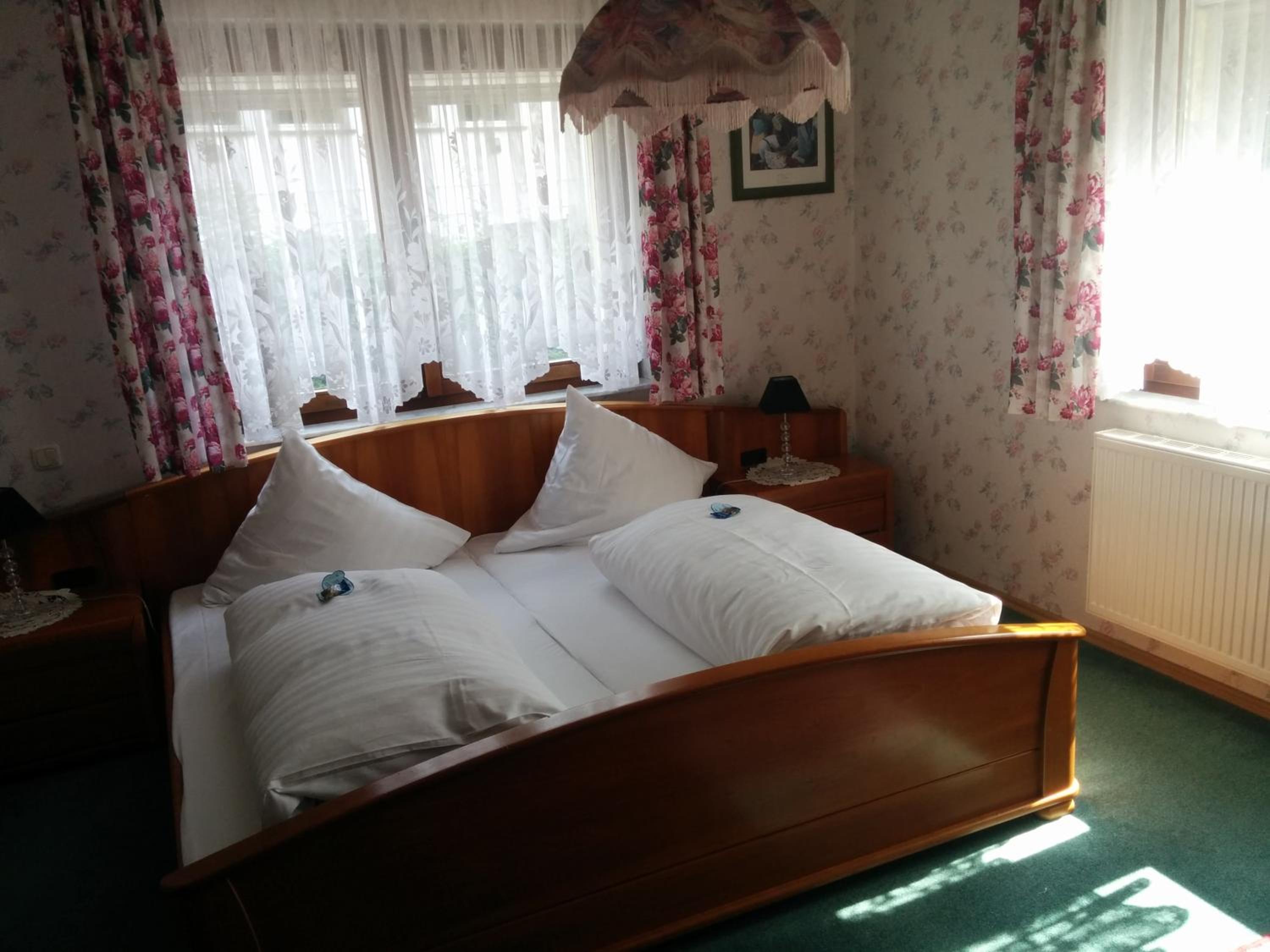 Double or Twin Room photo 3