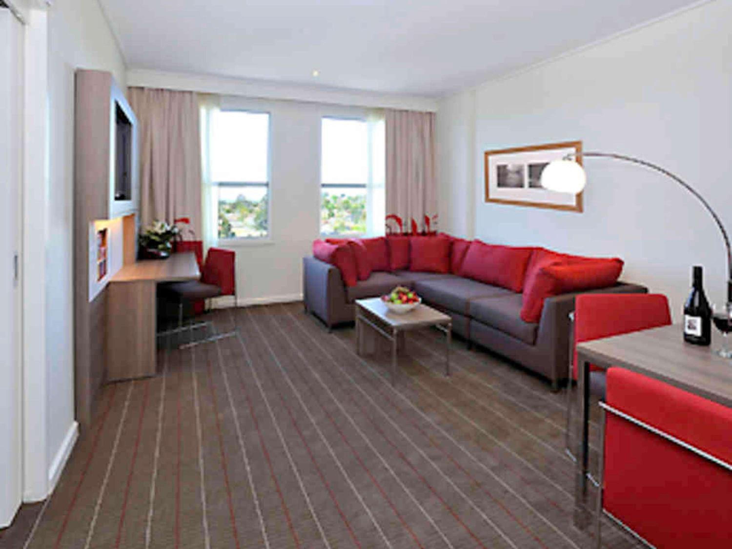 King Suite with Spa - Photo 4