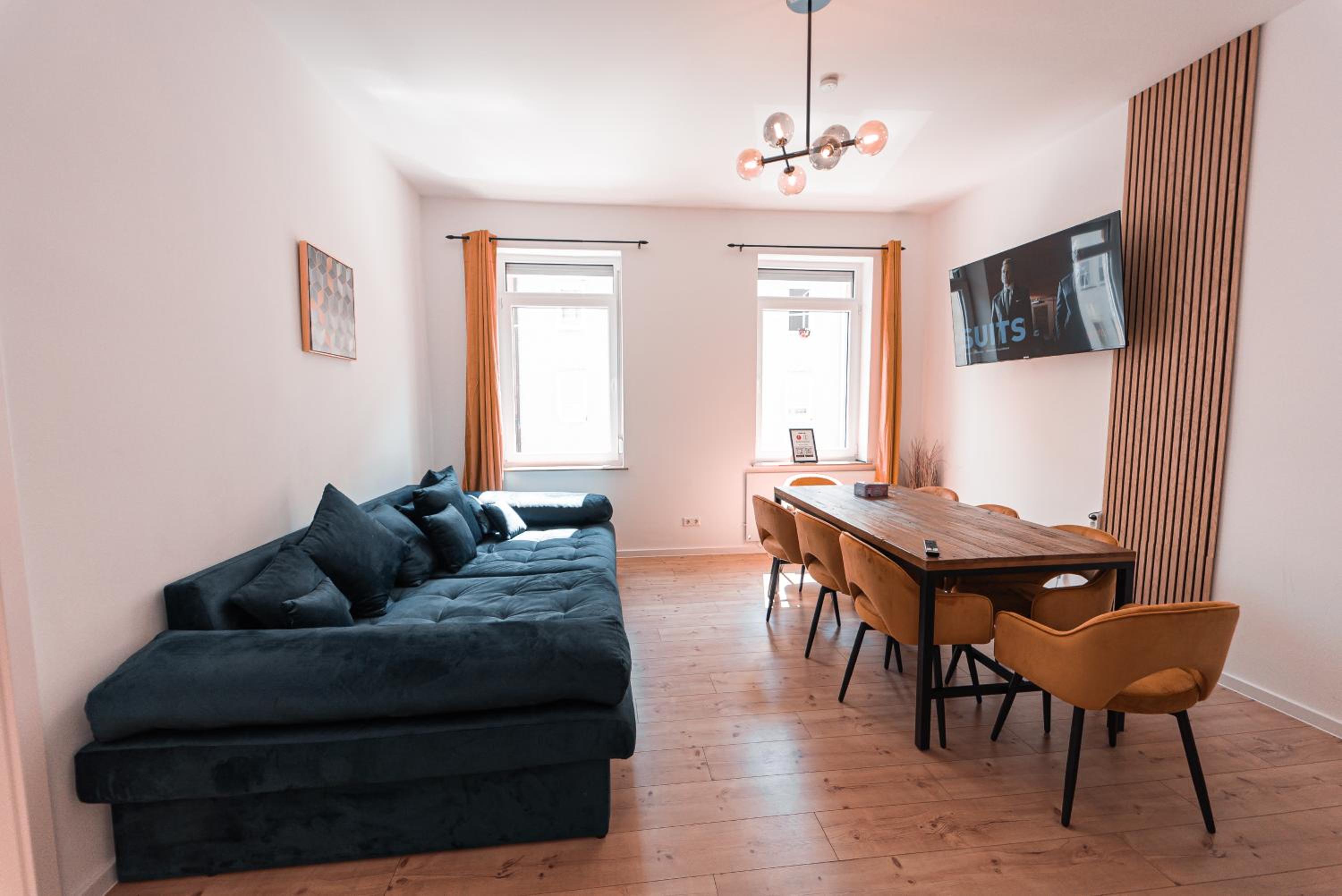 Three-Bedroom Apartment photo 2