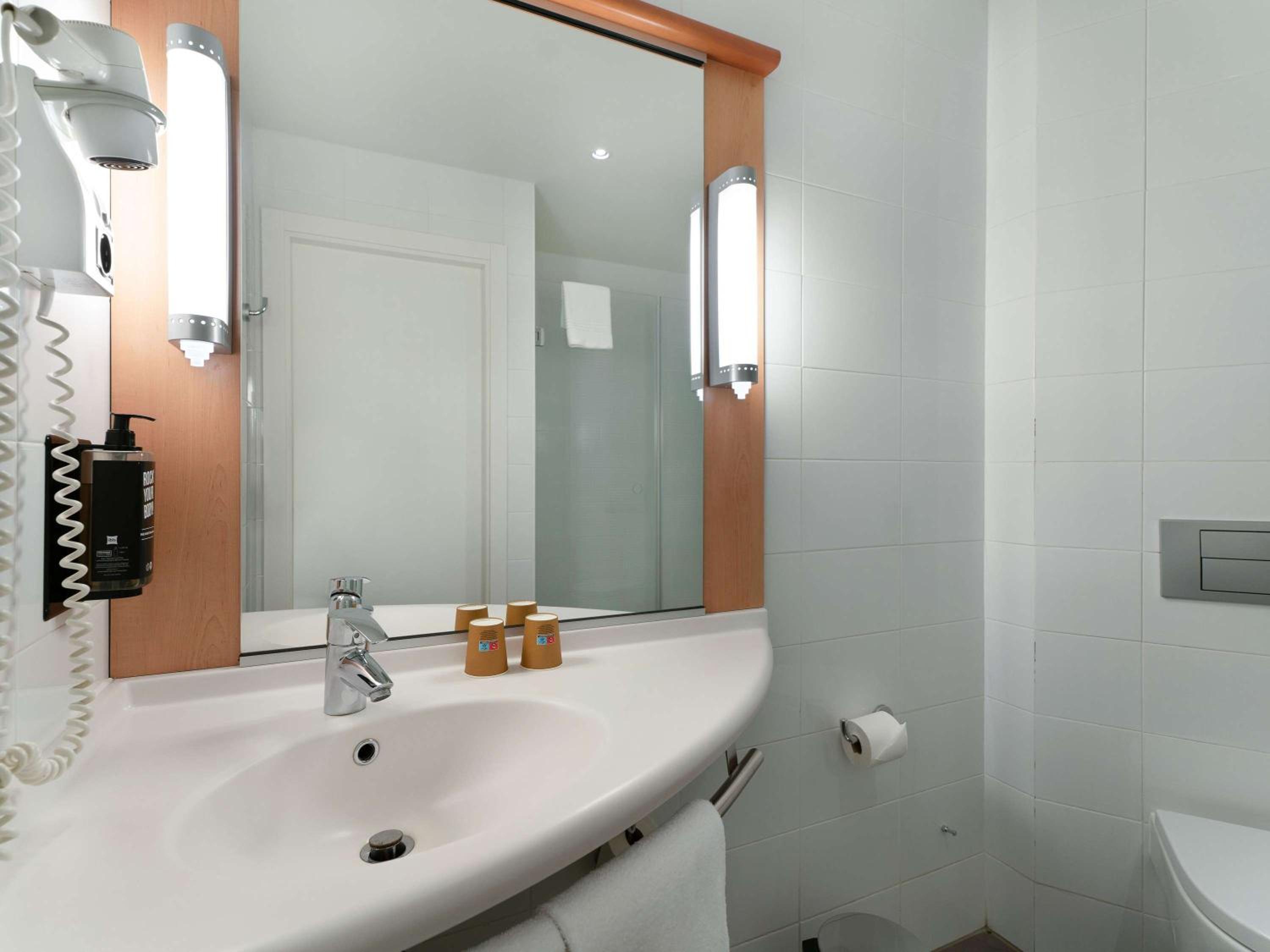 Double Room - Photo 14