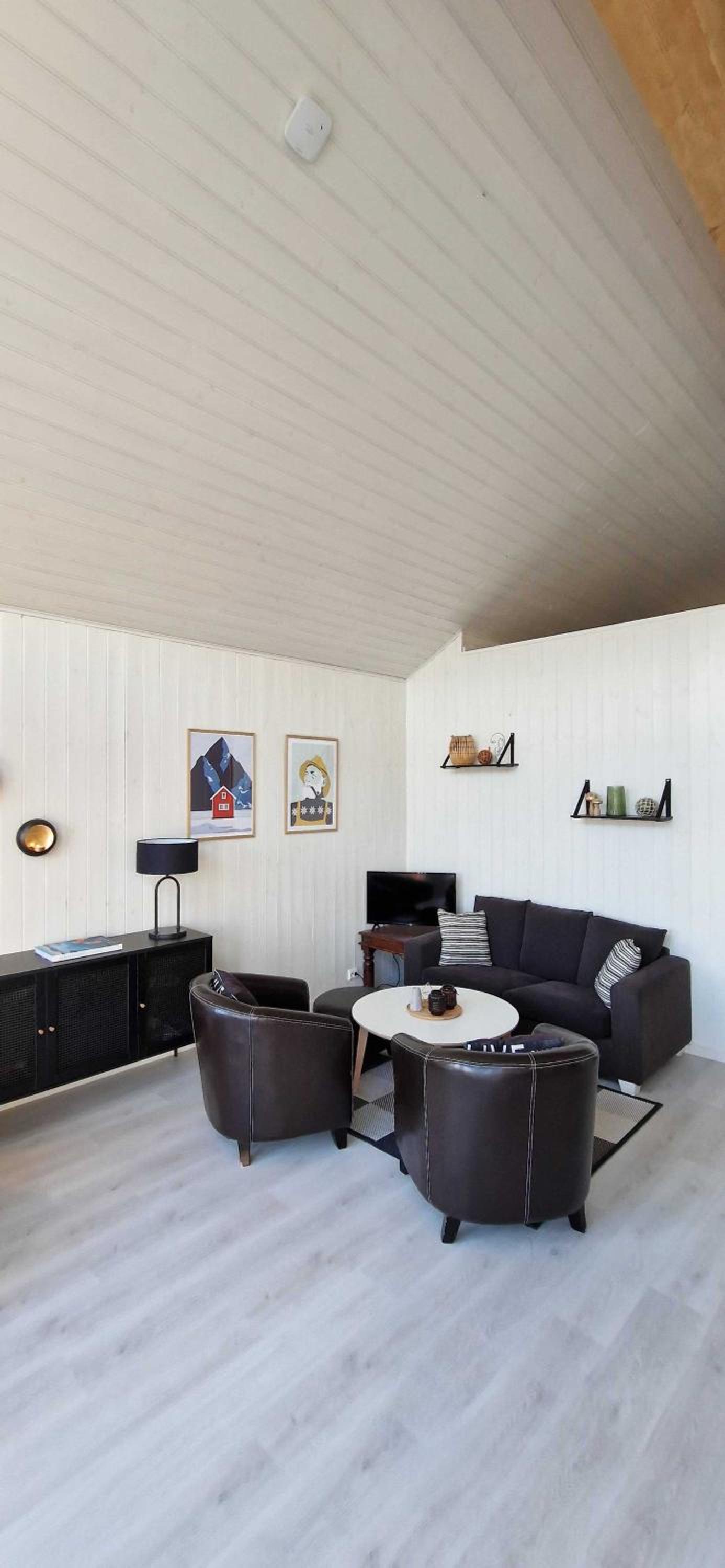 Three-Bedroom Villa photo 1