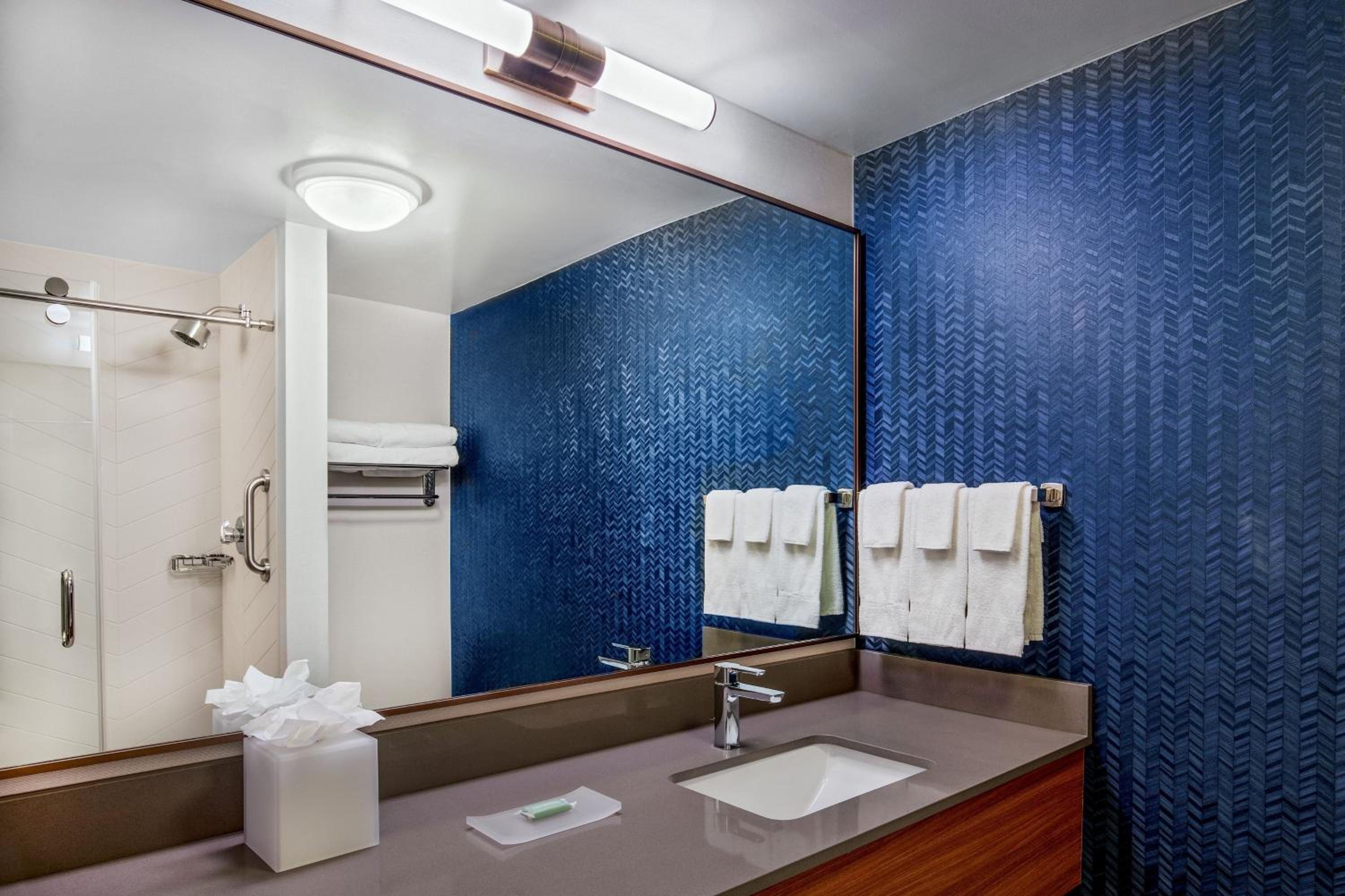 King Room - Hearing Accessible - Photo 6