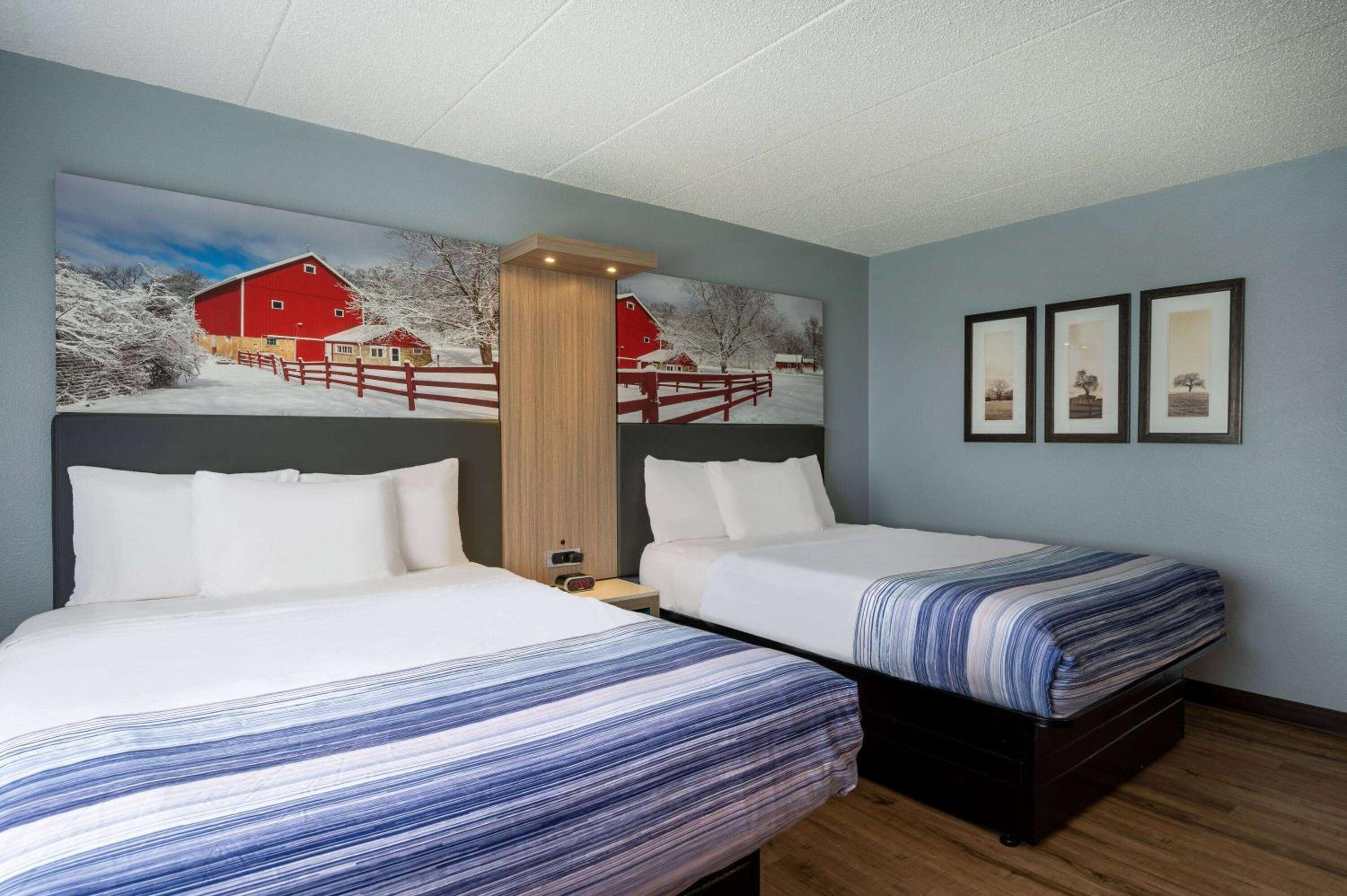 Queen Room with Two Queen Beds - Non-Smoking