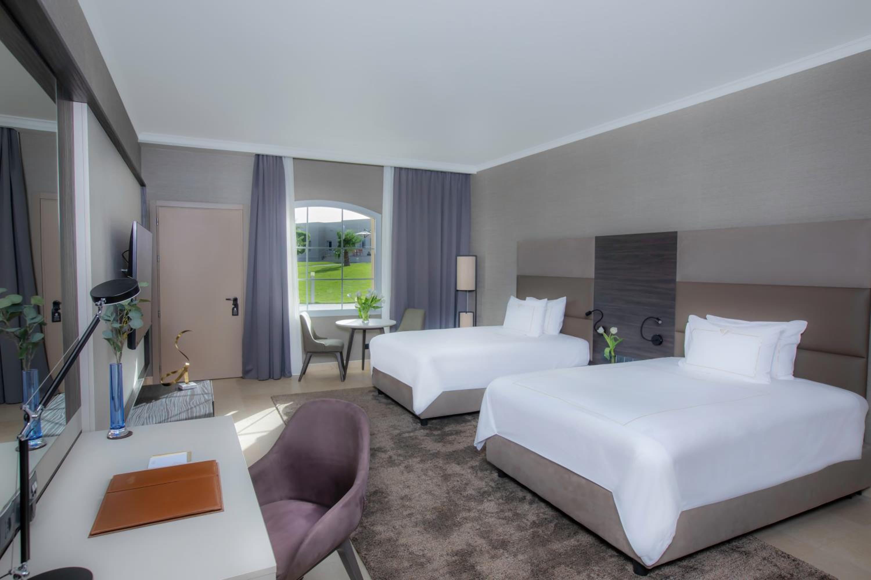 Deluxe Room - Photo 3