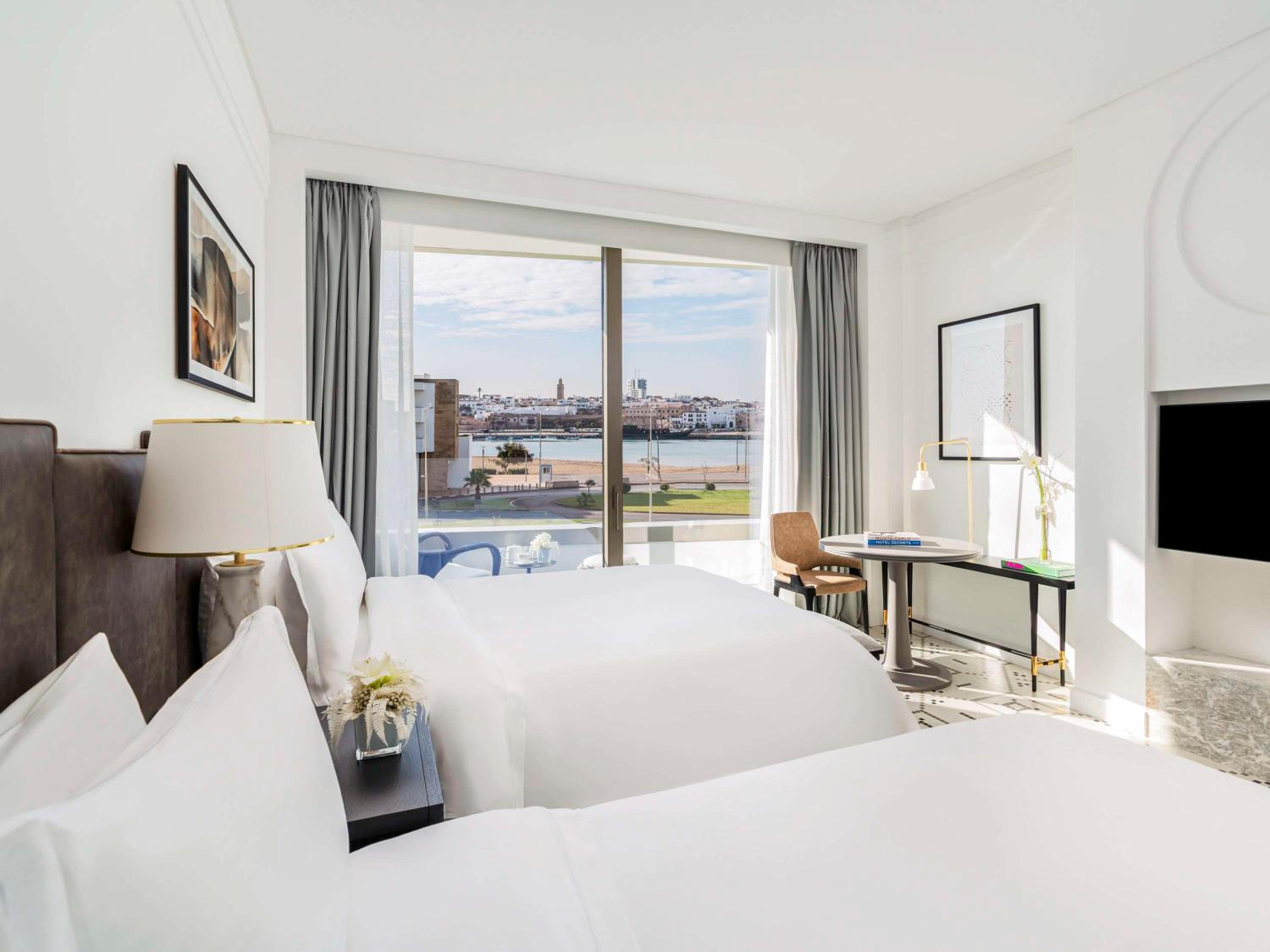 Fairmont Two Queen beds with Balcony and Ocean or City views - Photo 2