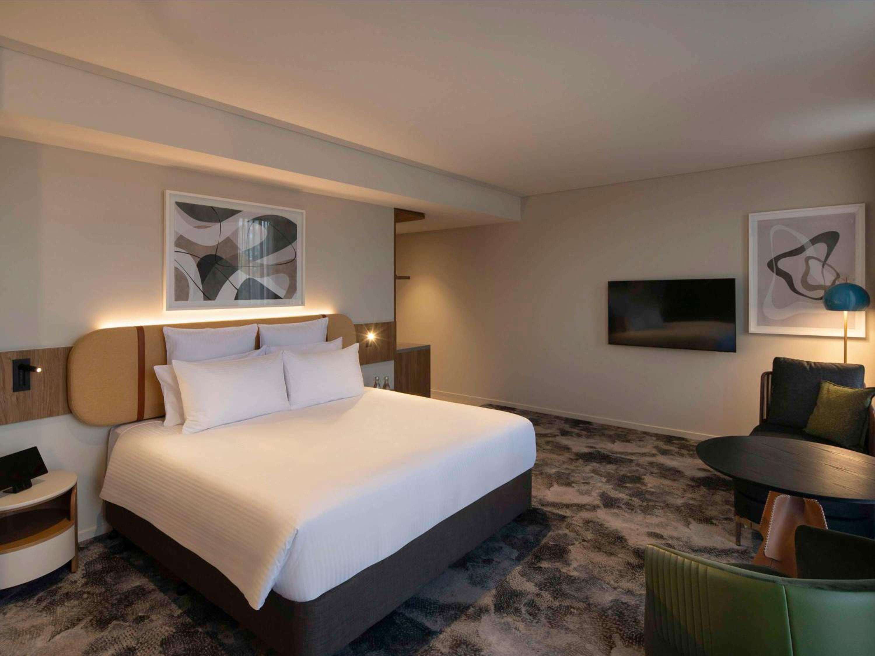 Superior King Room
