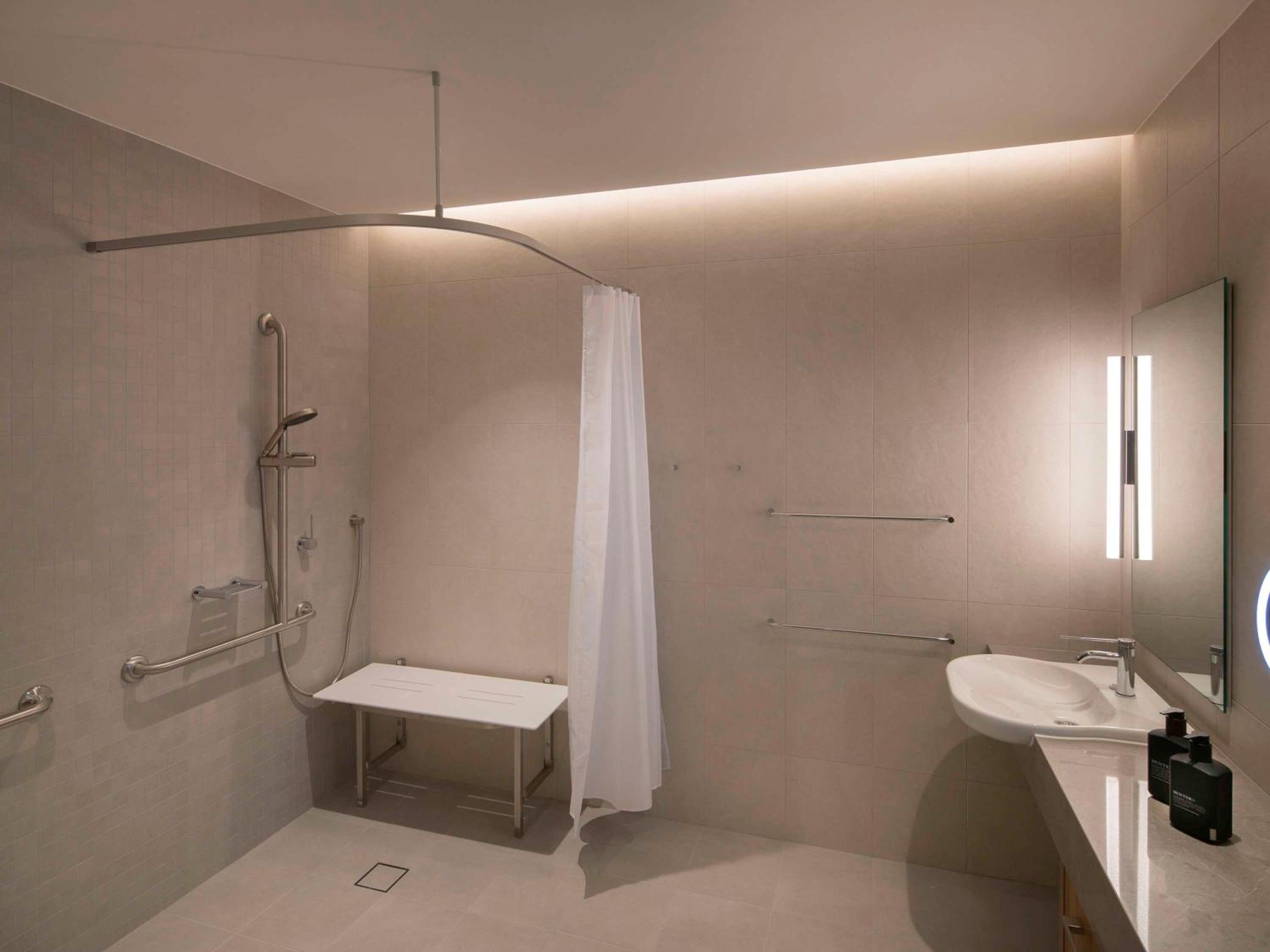 Superior King Room - Accessible
