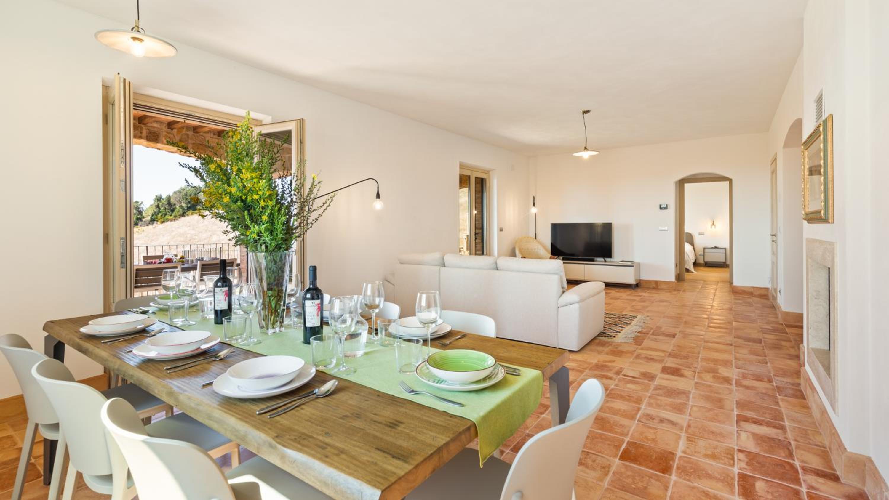 Four-Bedroom Villa photo 3