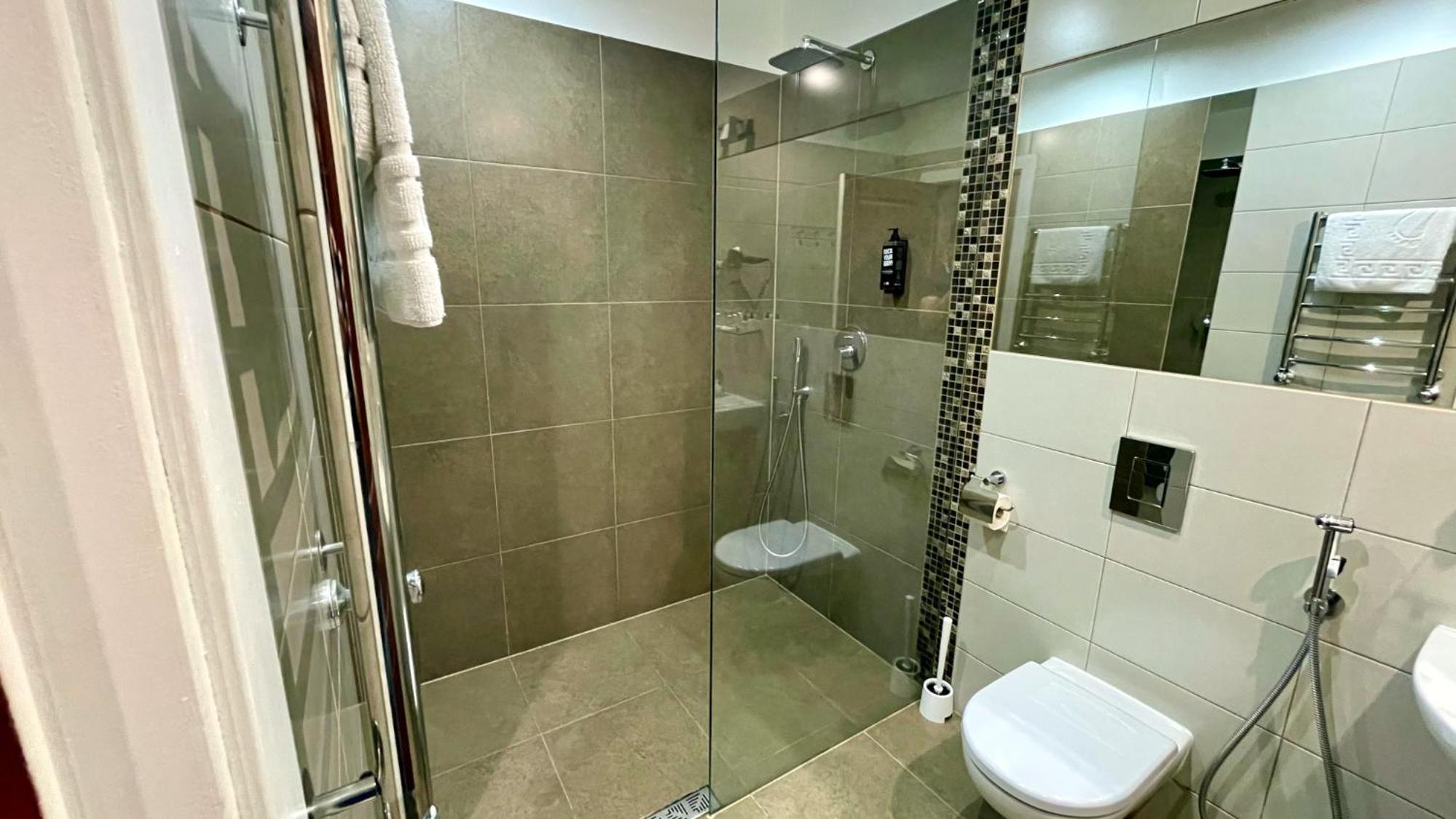 Superior Double Room - Photo 9