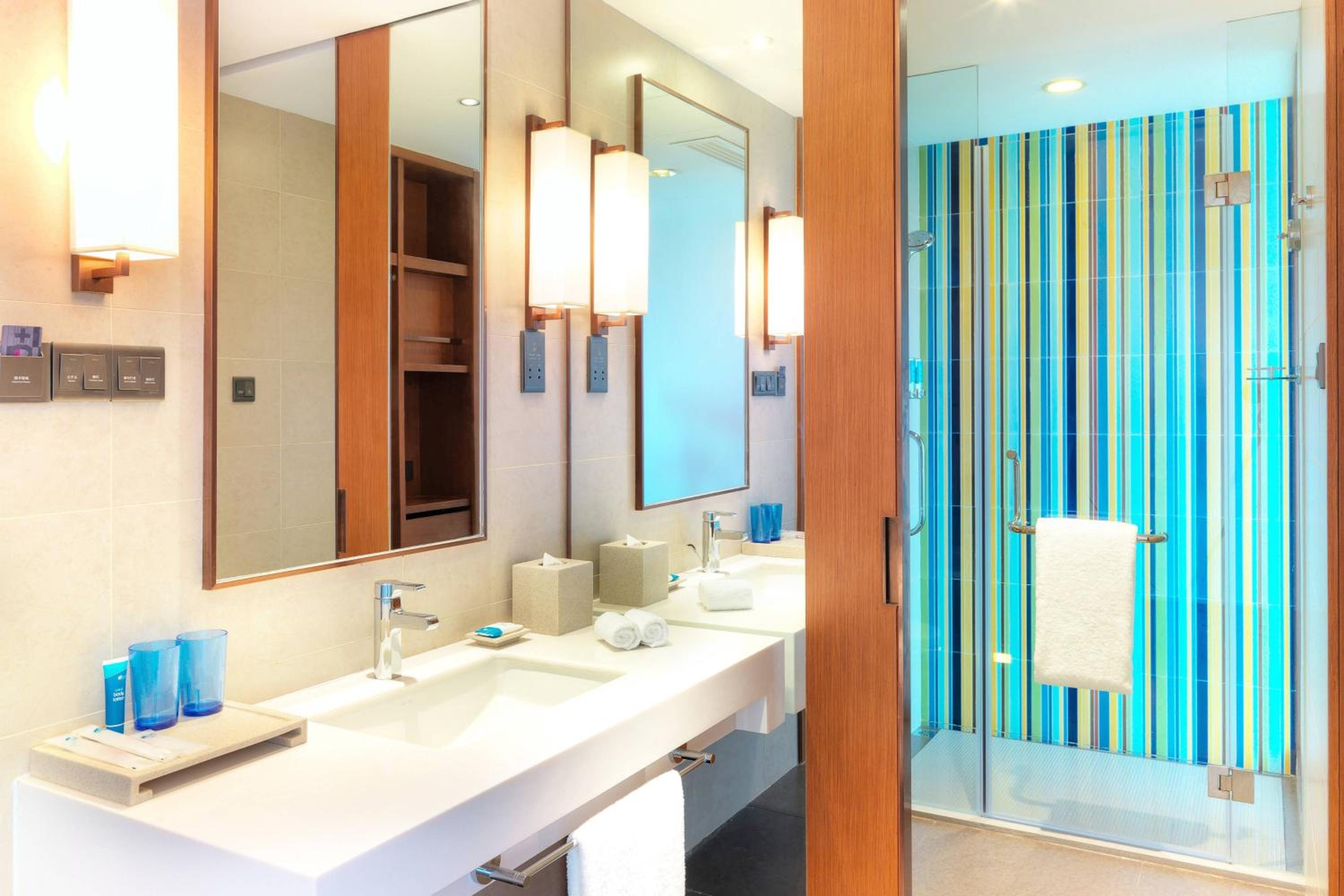 Aloft Double Room