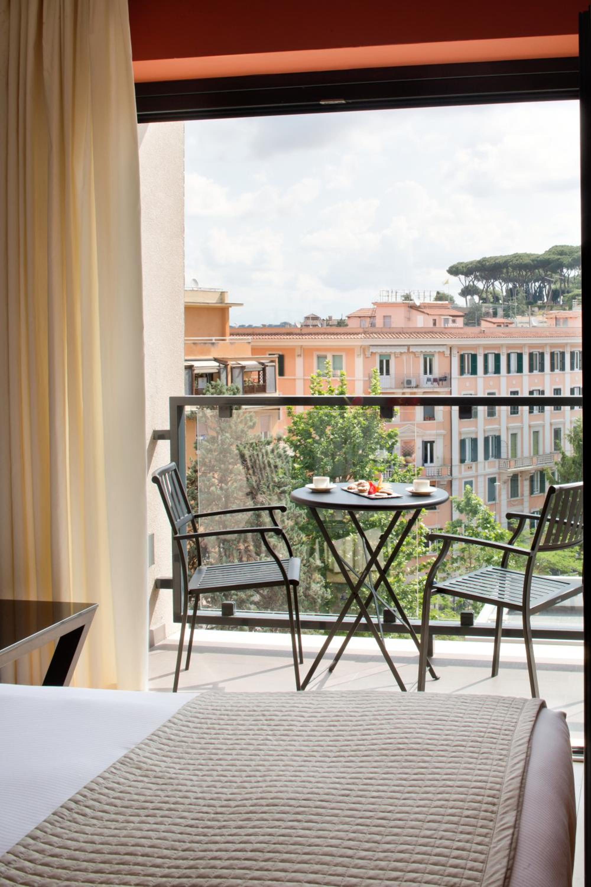 Deluxe Double or Twin Room with Balcony