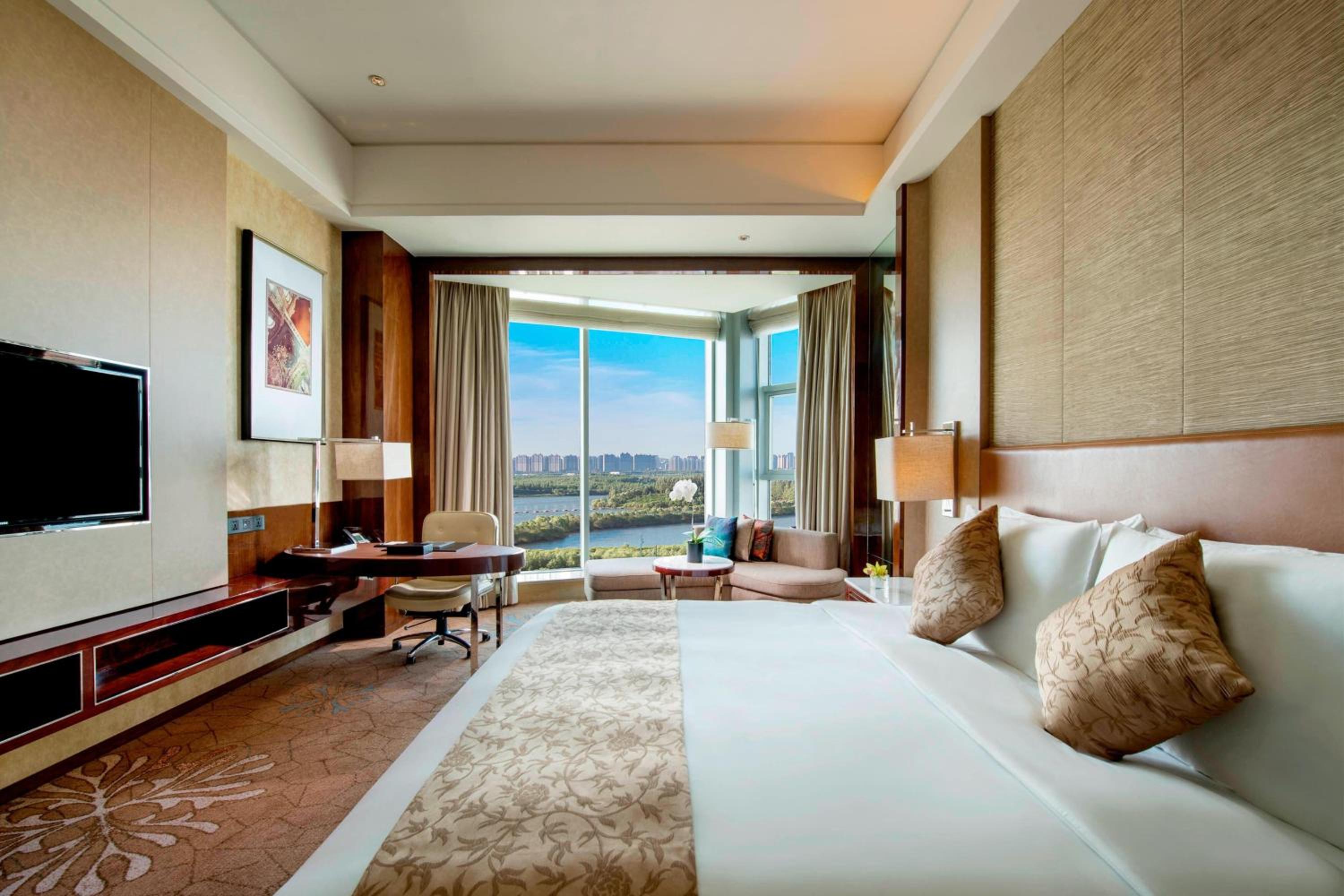 Executive River View King