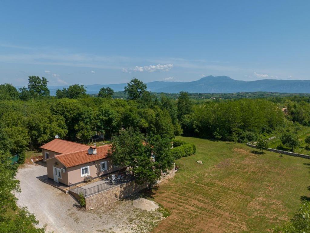 Villa photo 3