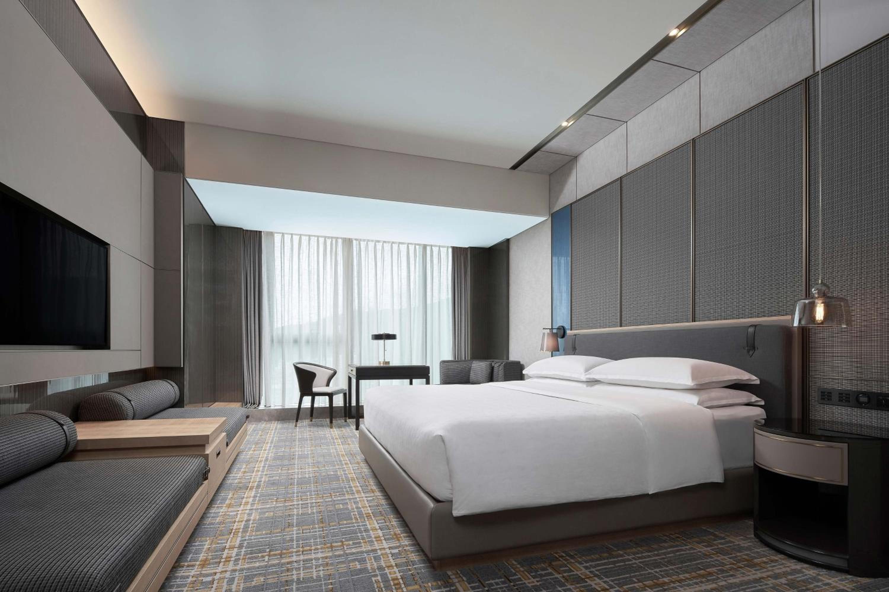 Deluxe Room, Guest room, 1 King