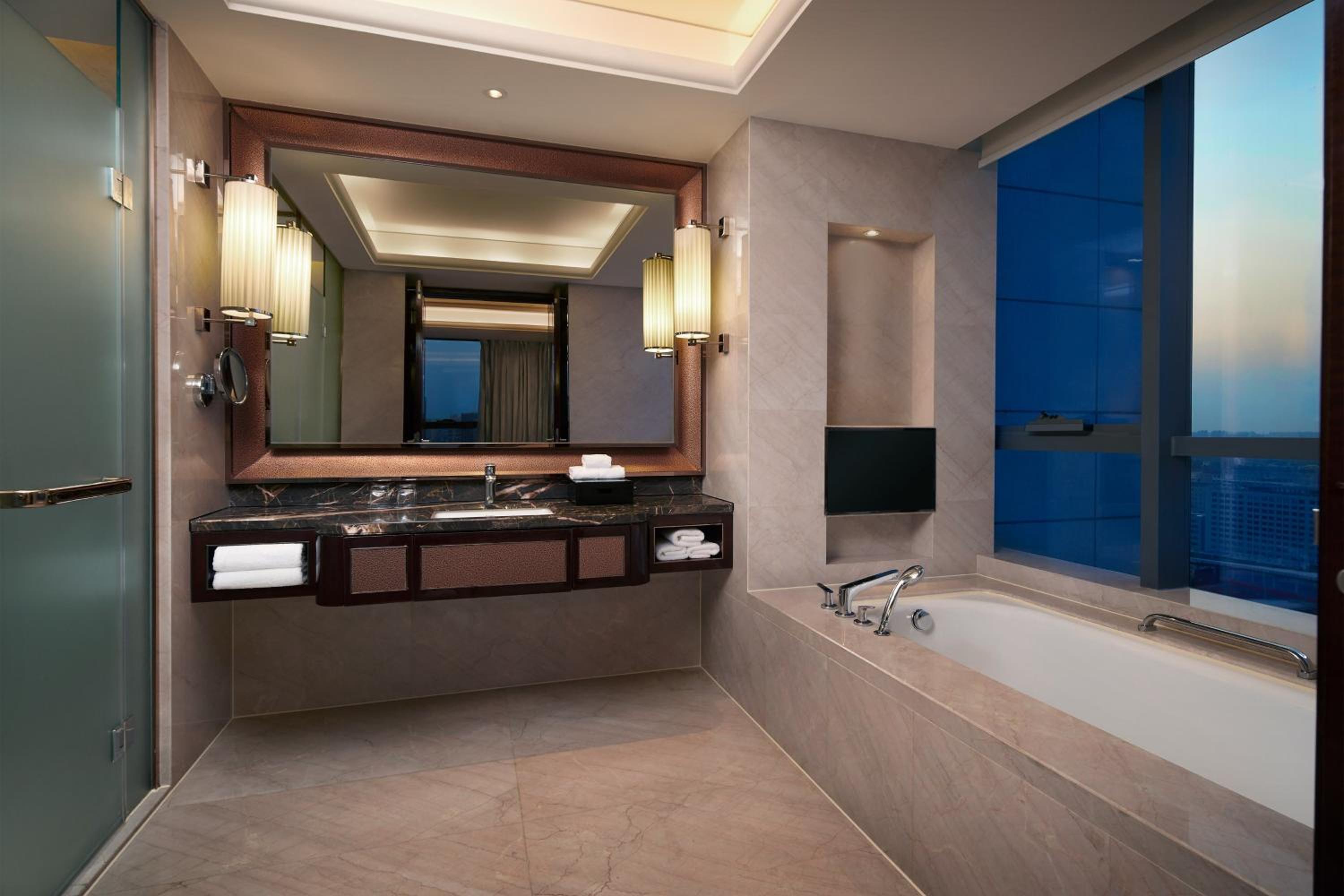 Executive Club Suite photo 2
