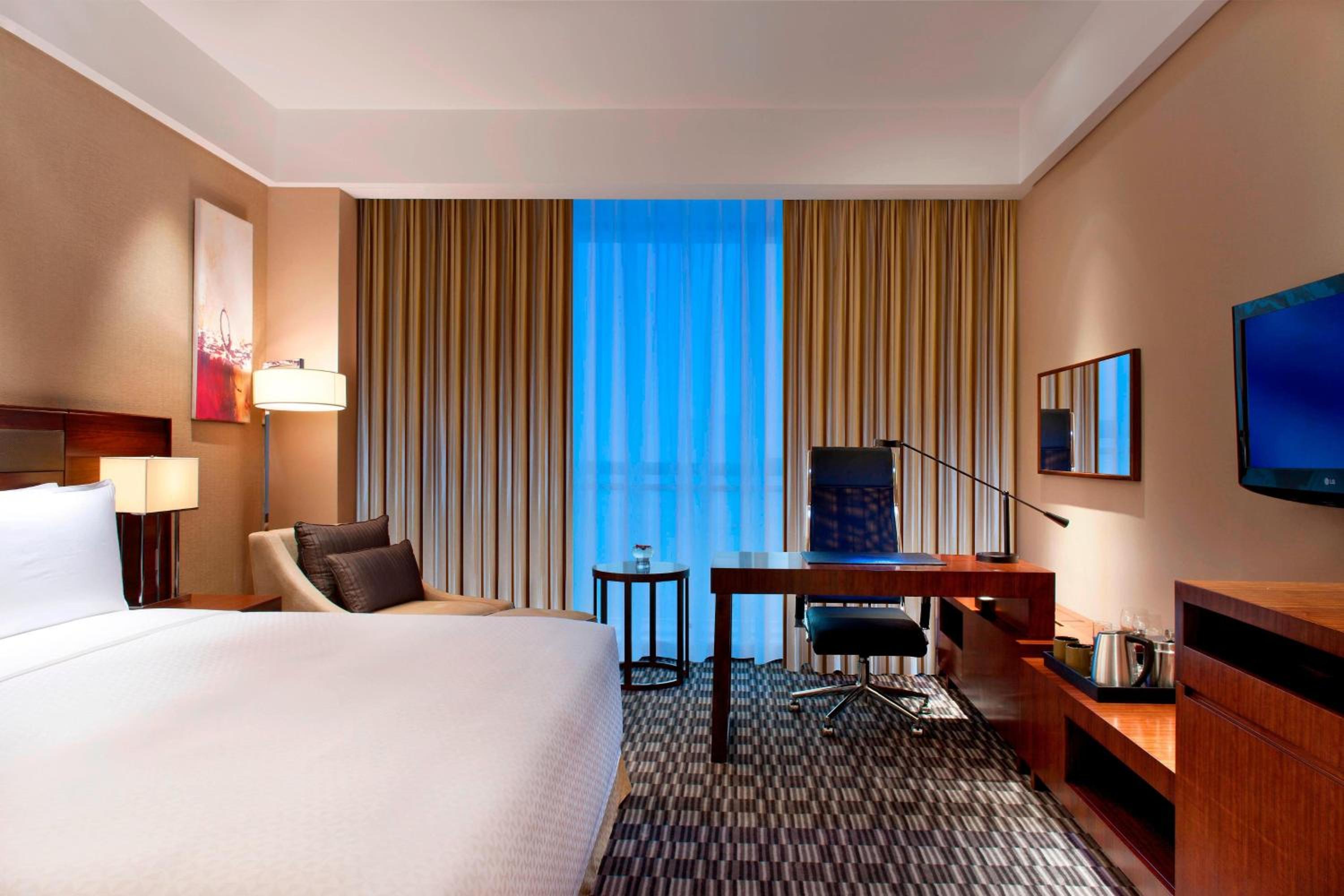 Traditional Room, Guest room, 1 King - Photo 1