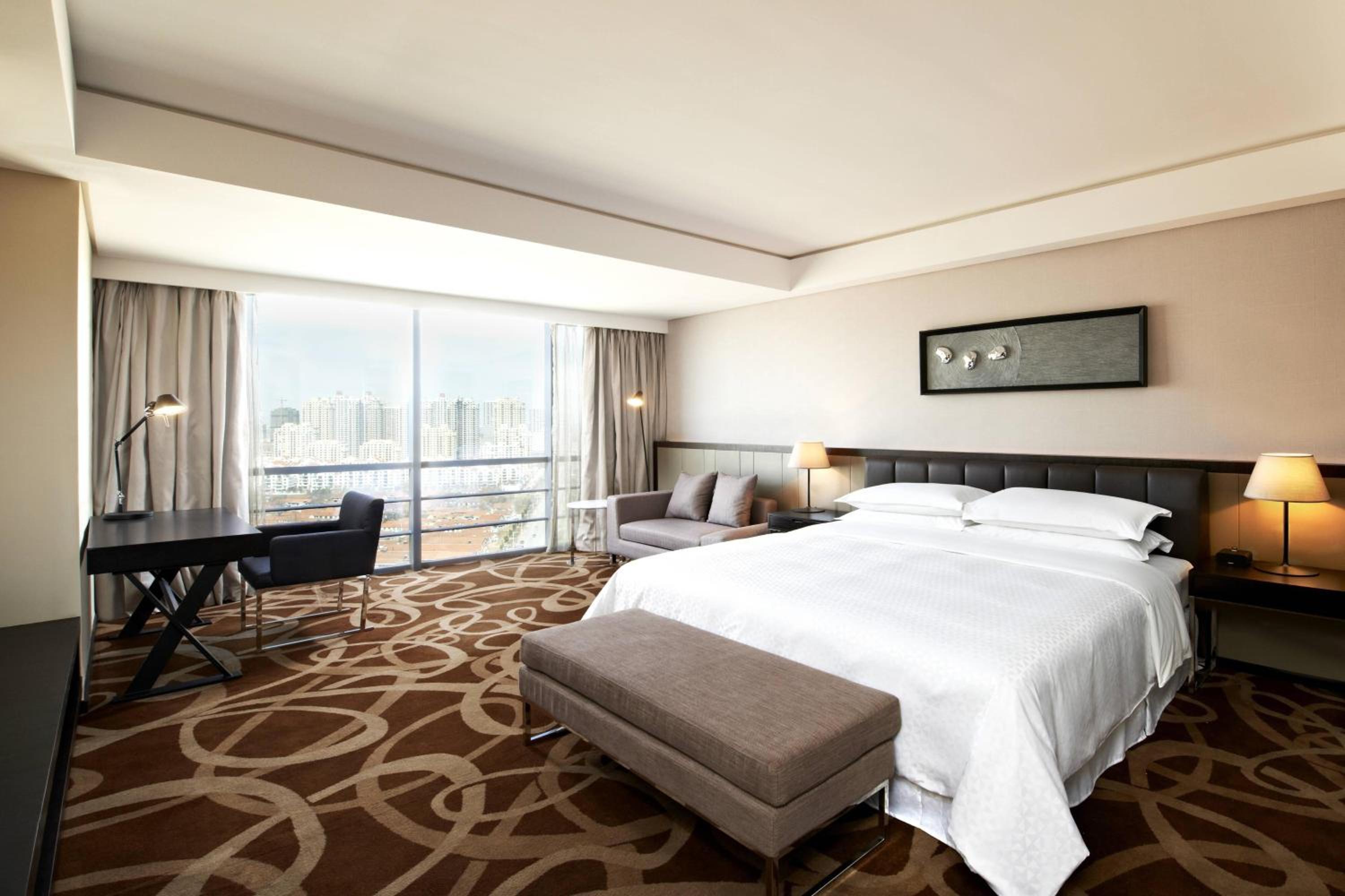 Business City View Room, Executive level, Larger Guest room