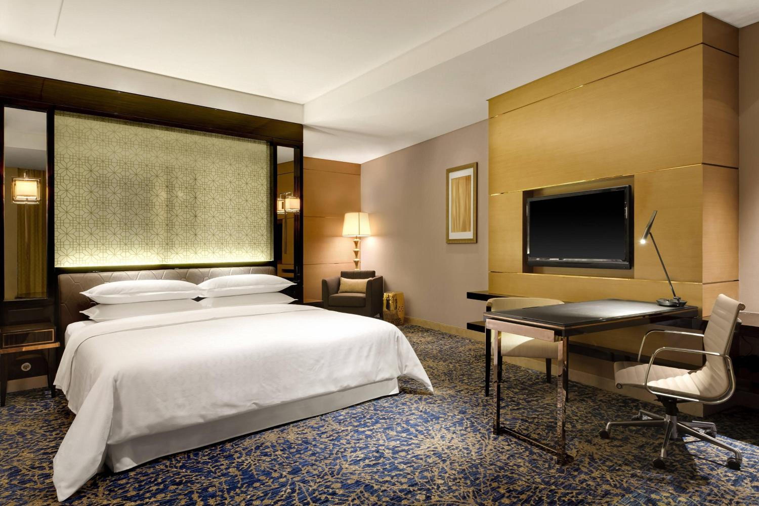 Club level, Guest room, 1 King photo 2