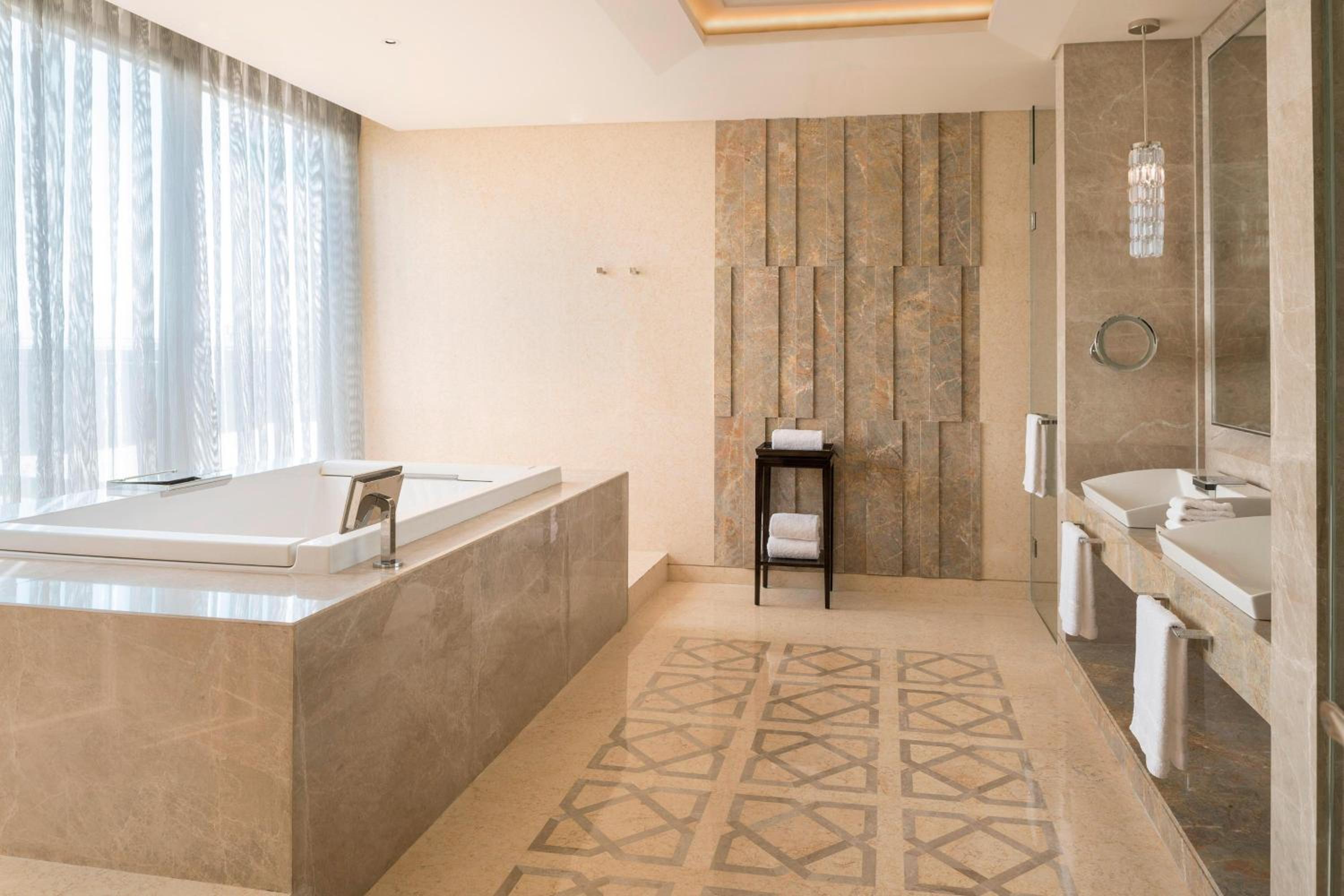 Presidential Suite, Club level, 2 Bedroom Presidential Suite photo 2
