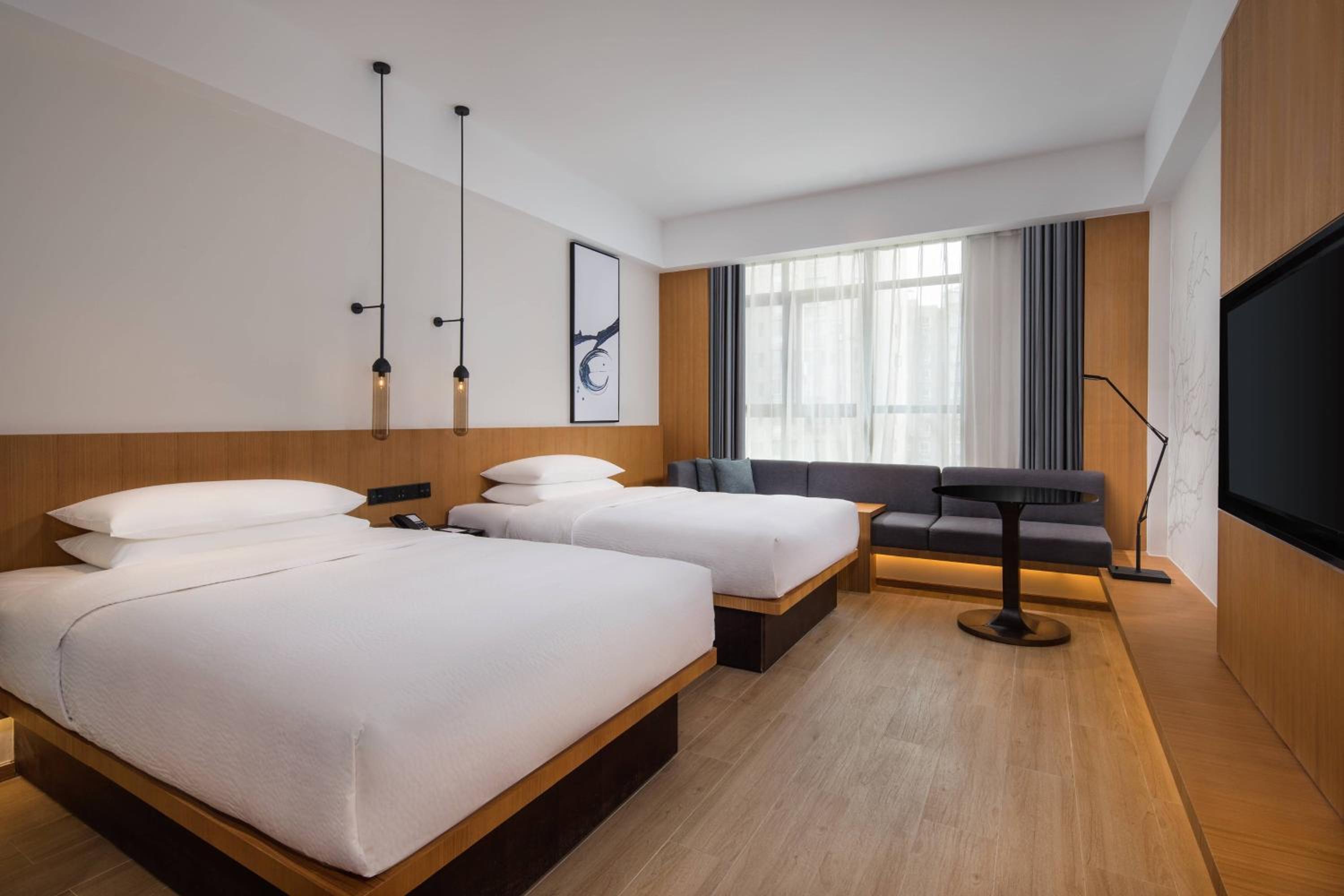 Deluxe Twin Room photo 2