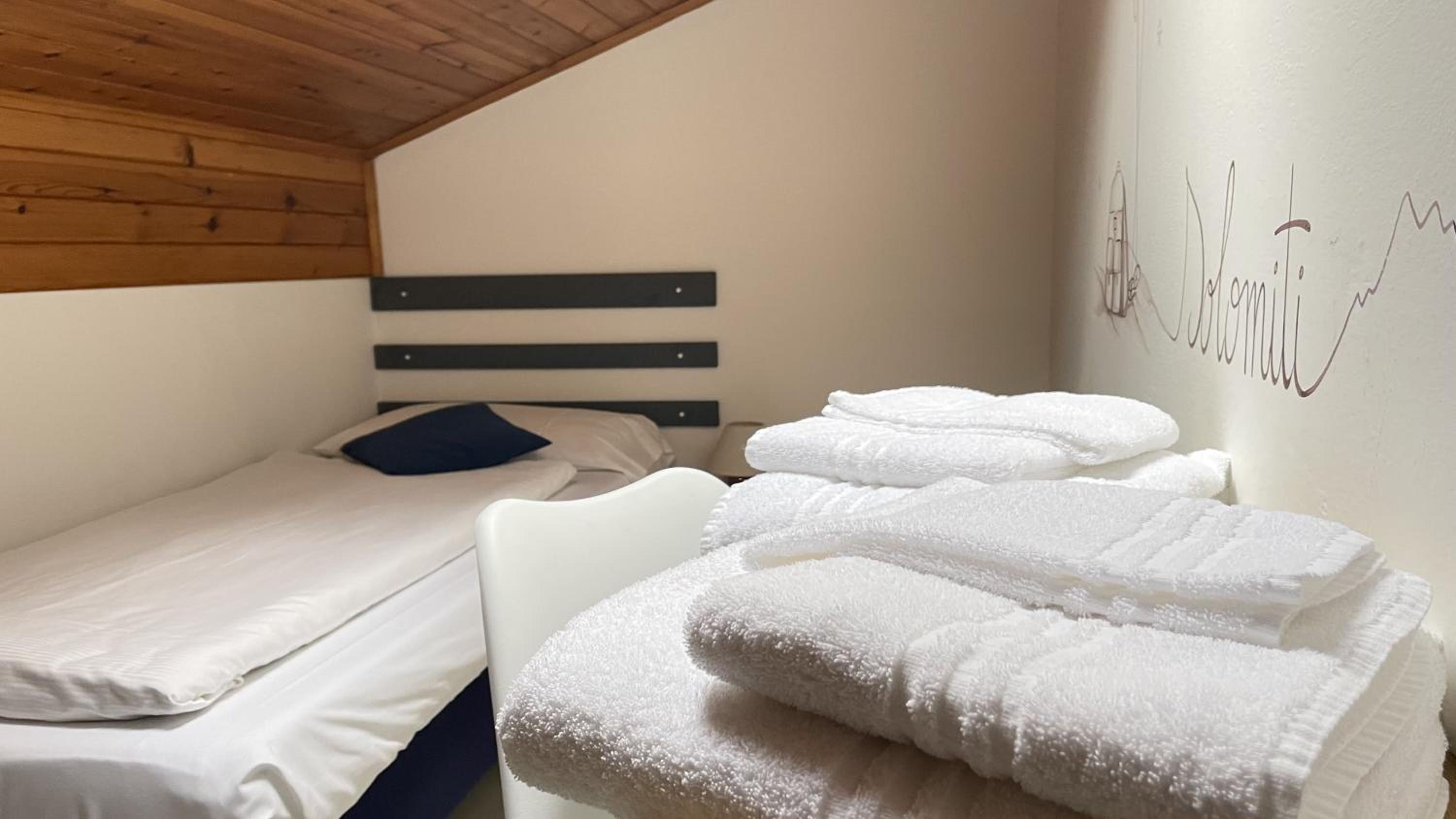 Quadruple Room with Bathroom photo 3