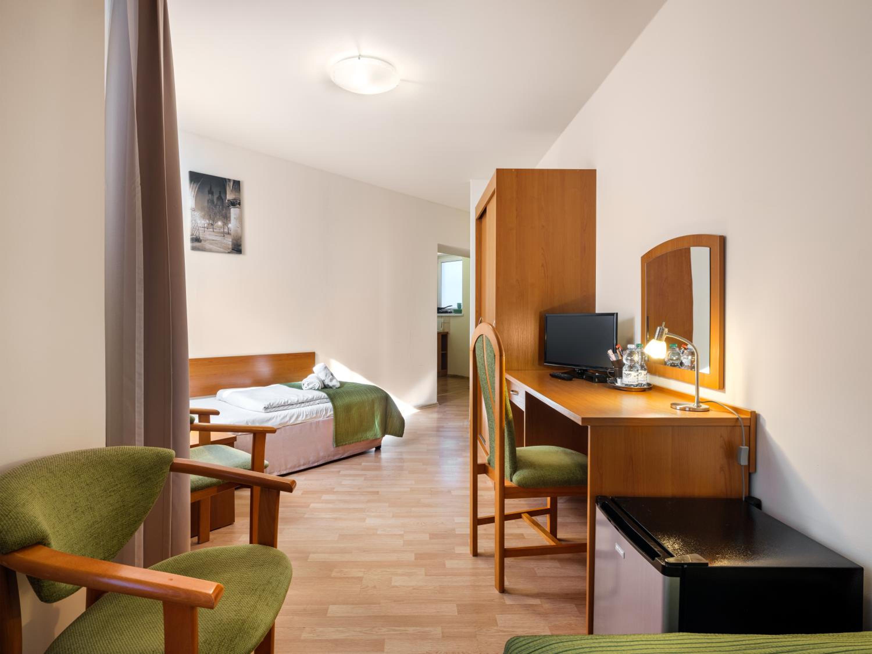 Deluxe Twin Room photo 3