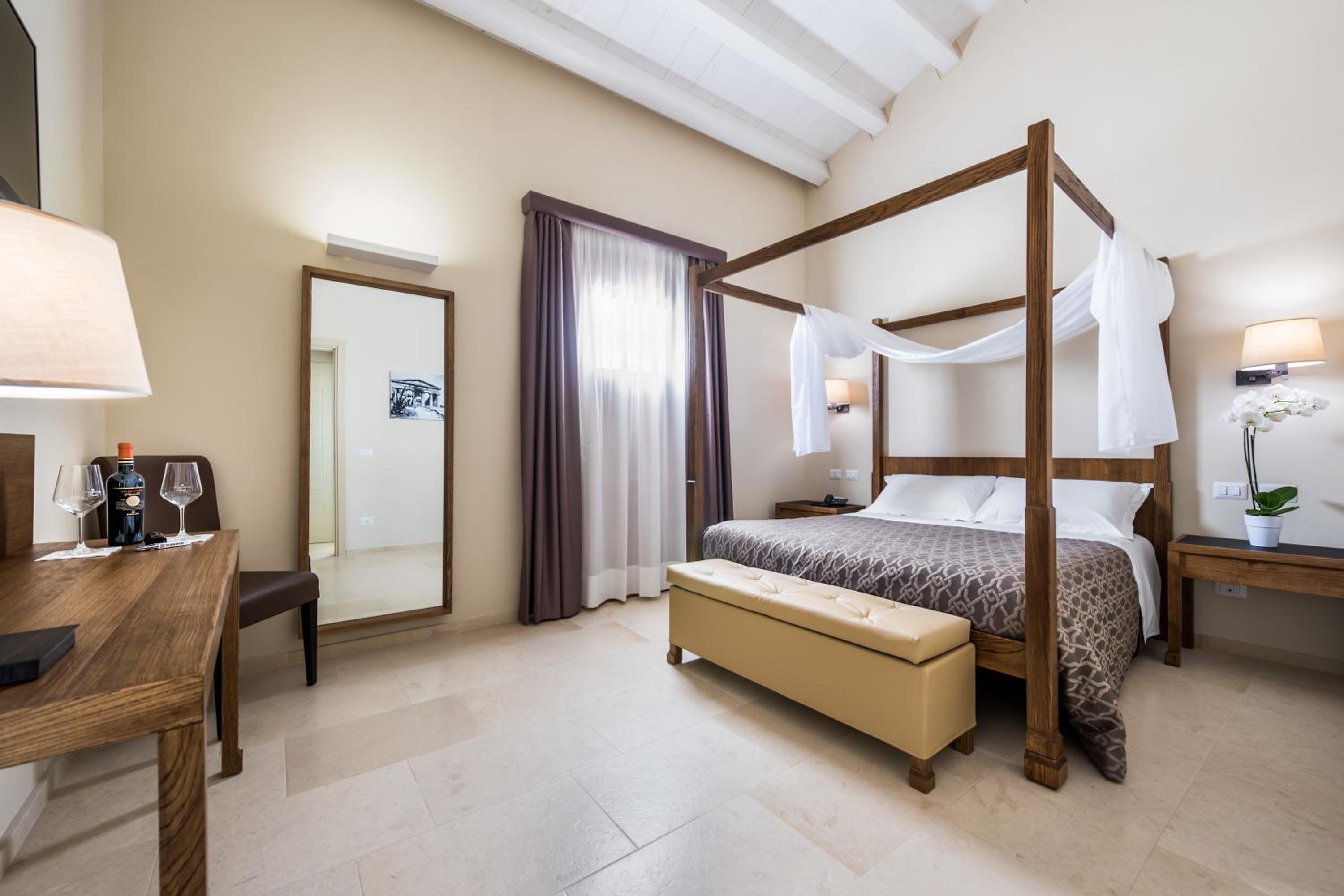 Deluxe Double Room photo 2