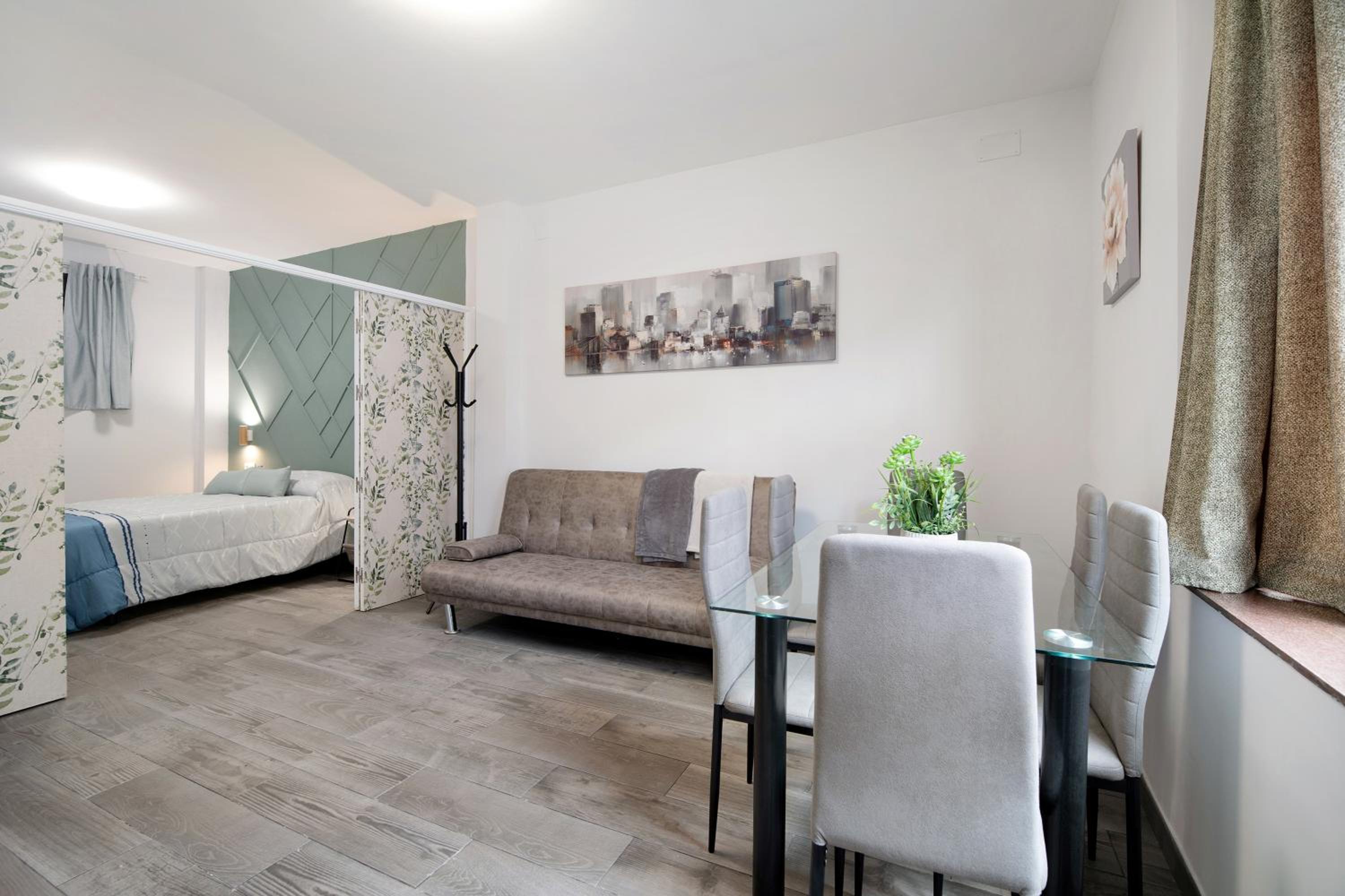 Superior Apartment with City View photo 2