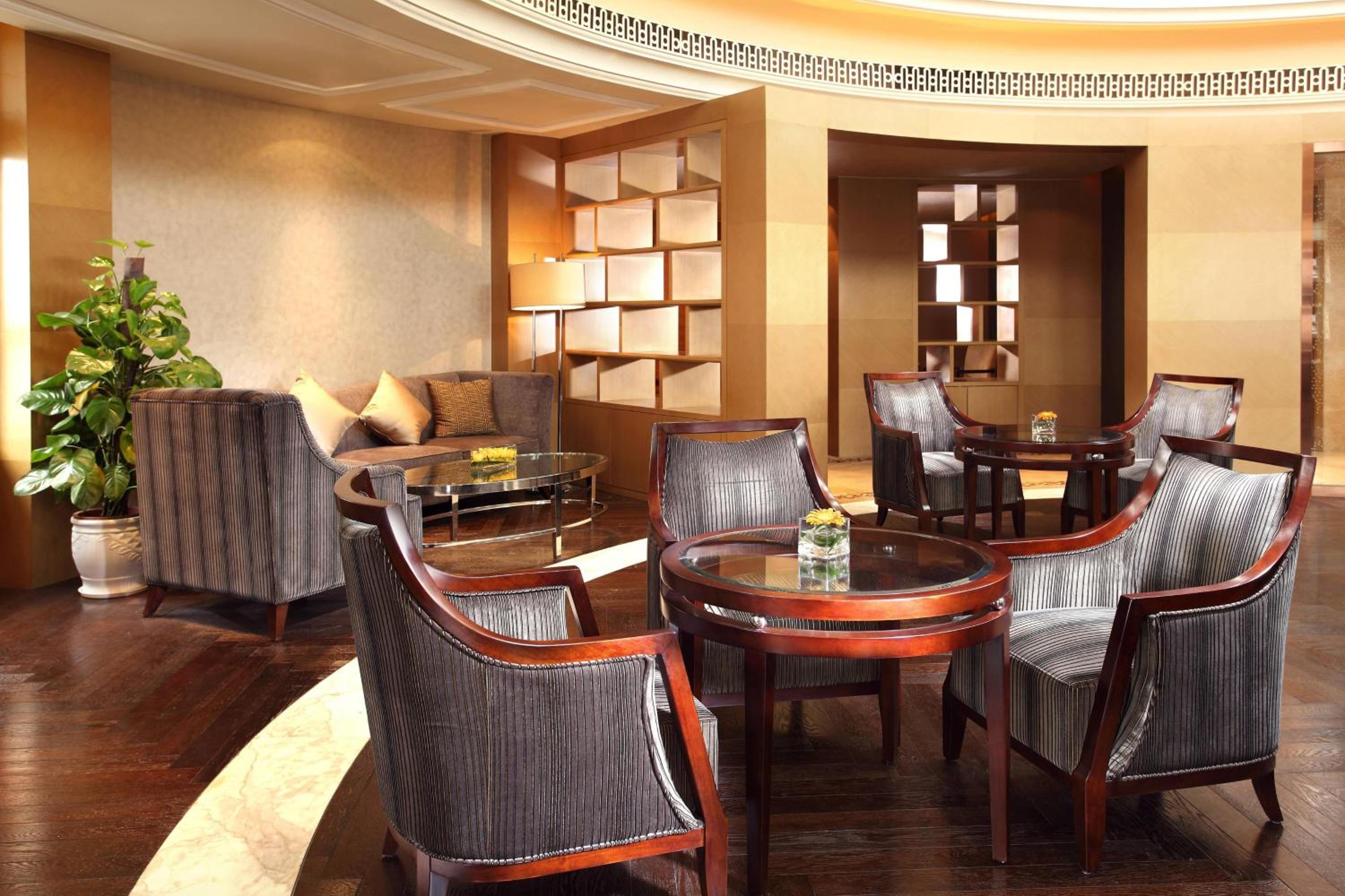 Club King Room with Garden View photo 1
