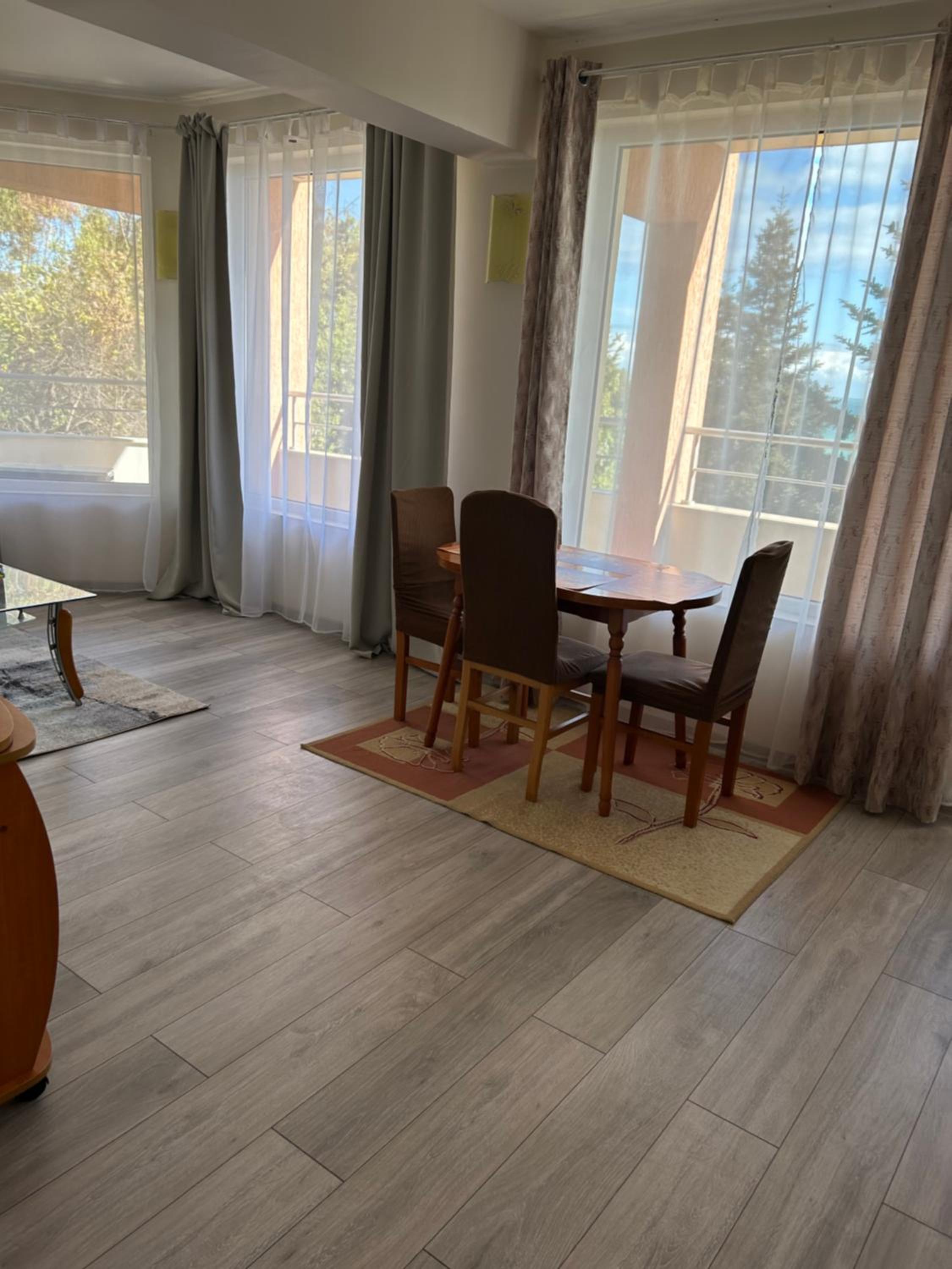 One-Bedroom Apartment - Photo 10