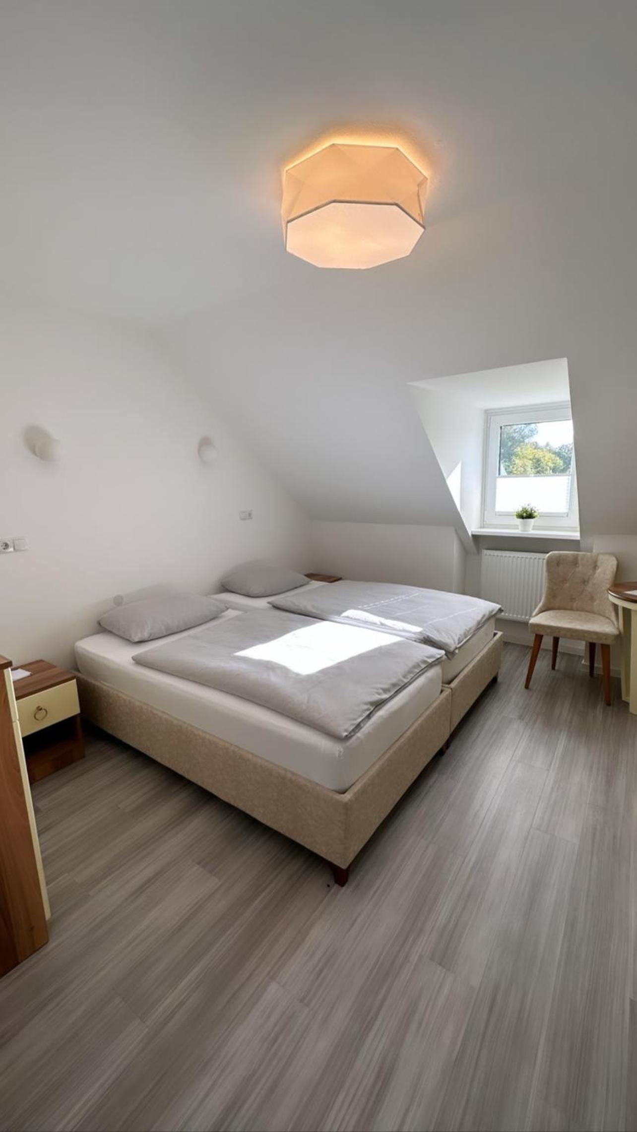 Standard Double Room with Shared Bathroom photo 1