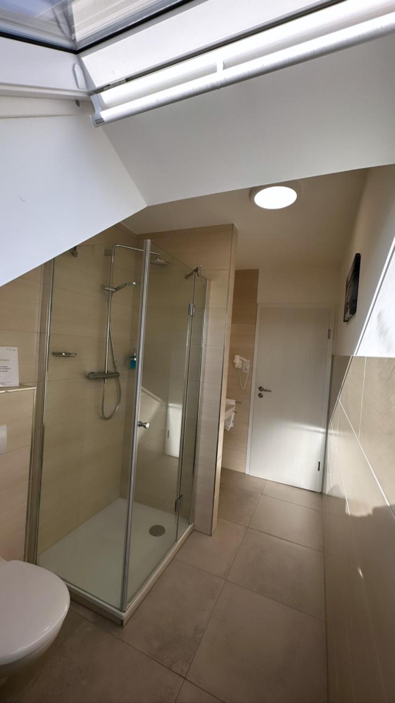 Standard Double Room with Shared Bathroom photo 2
