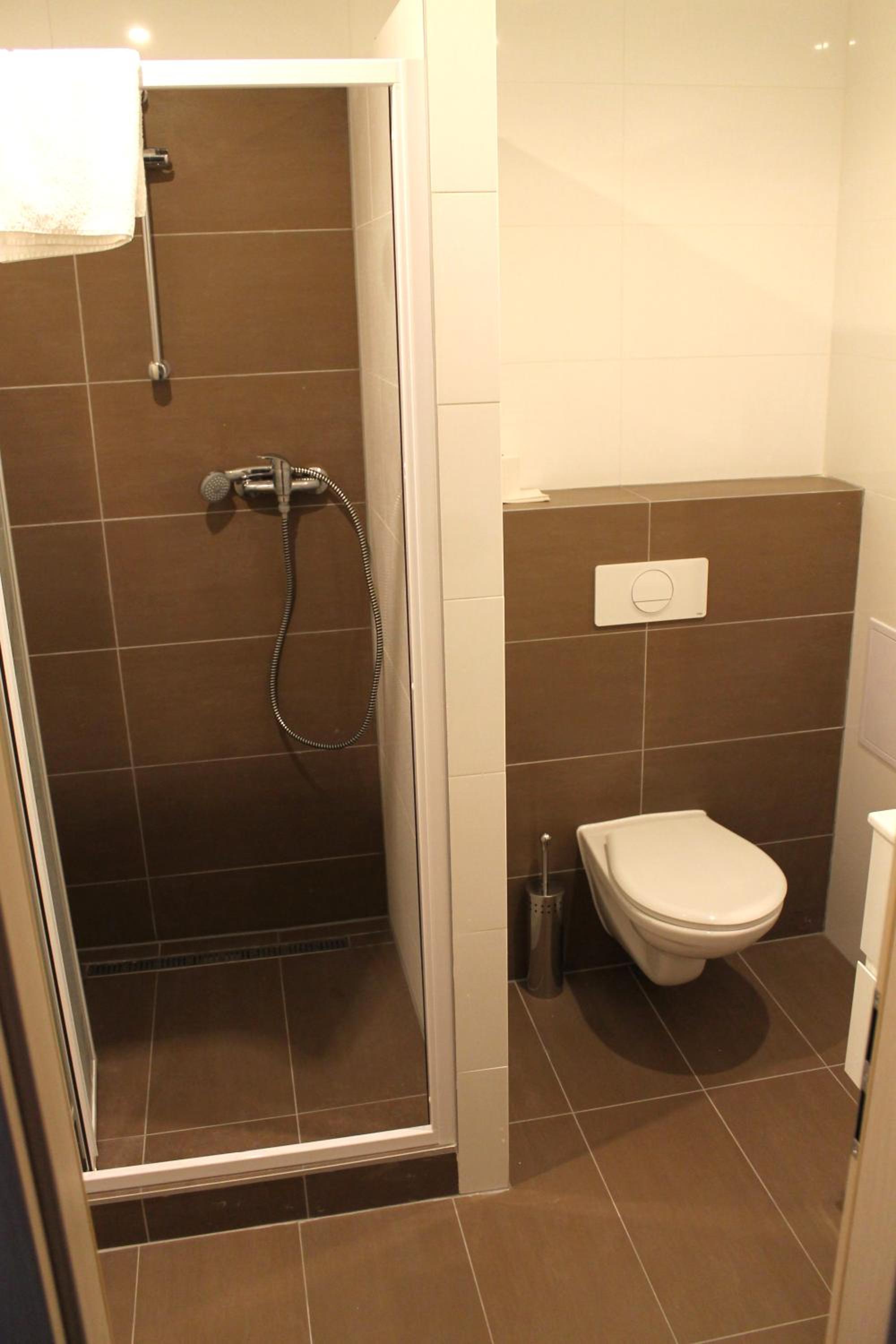 Premium Double or Twin Room - Photo 5