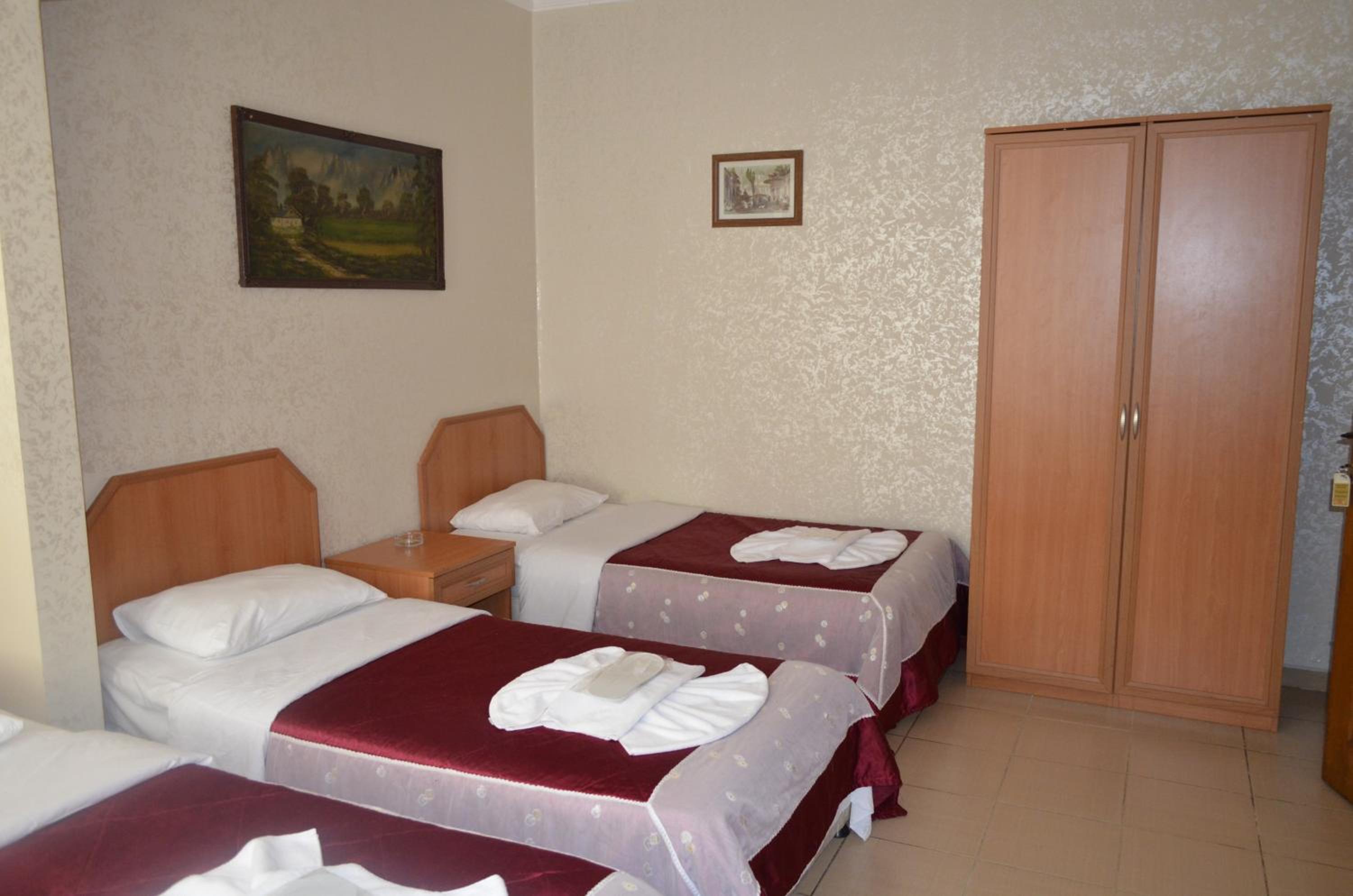 Triple Room photo 3