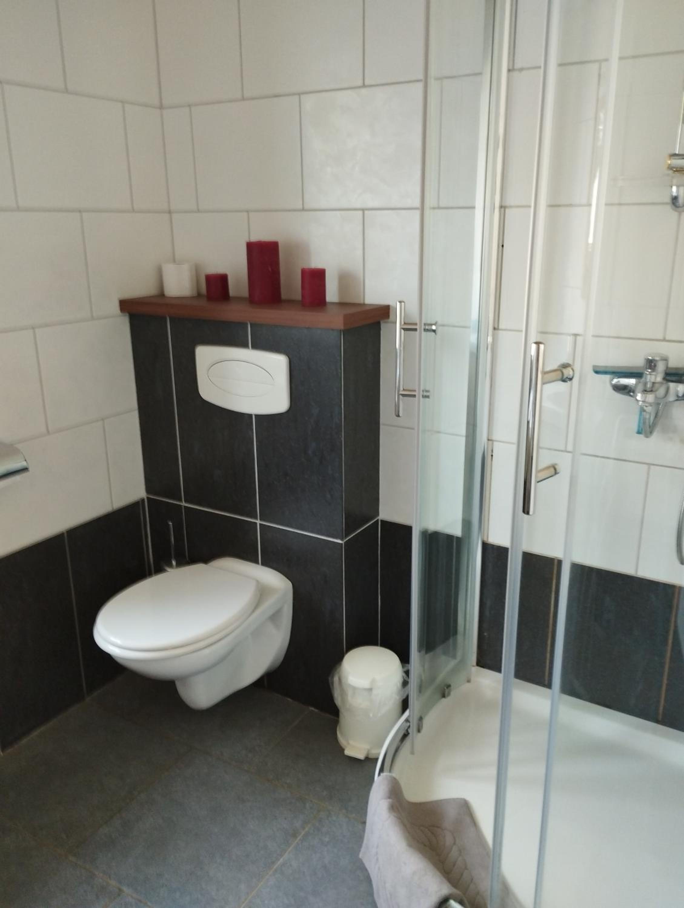 Double Room With Private Bathroom photo 3