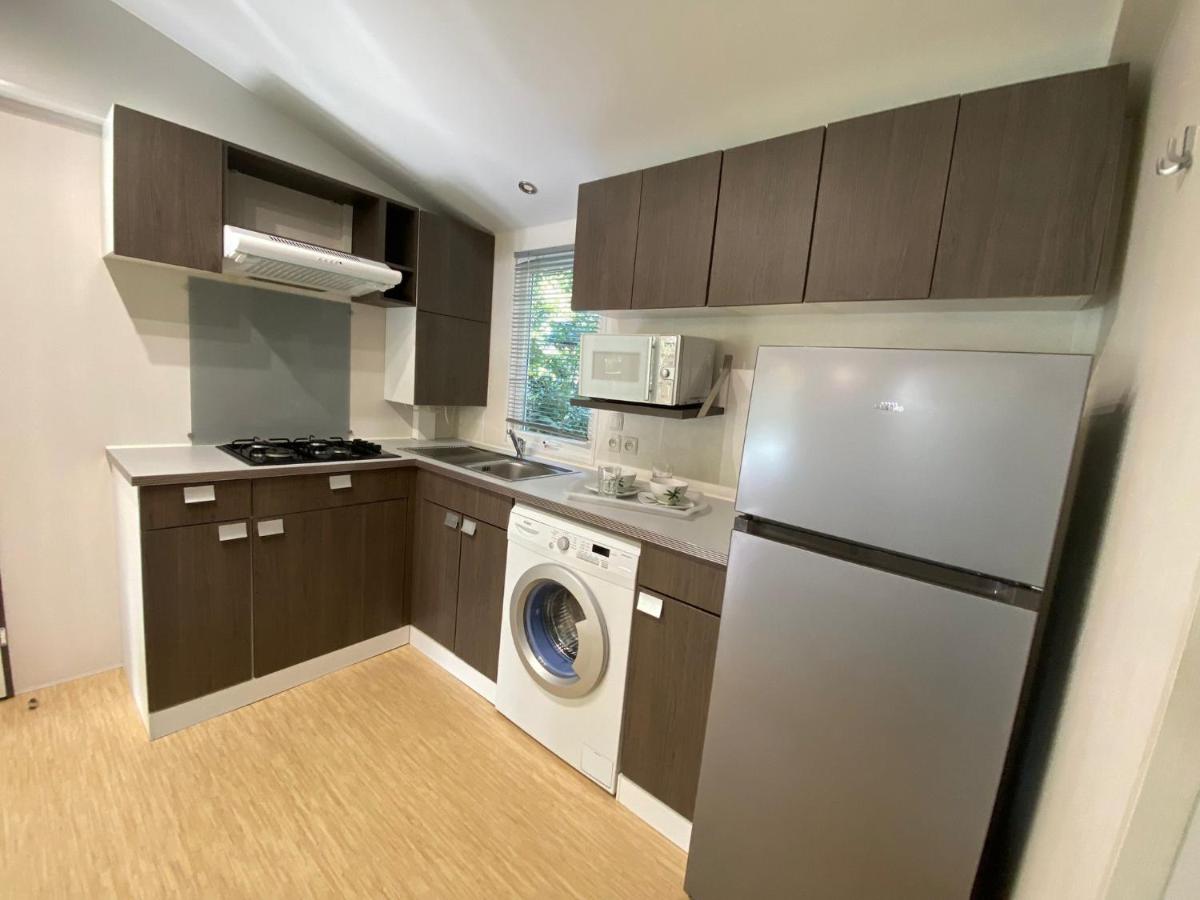 Mobile Home photo 2